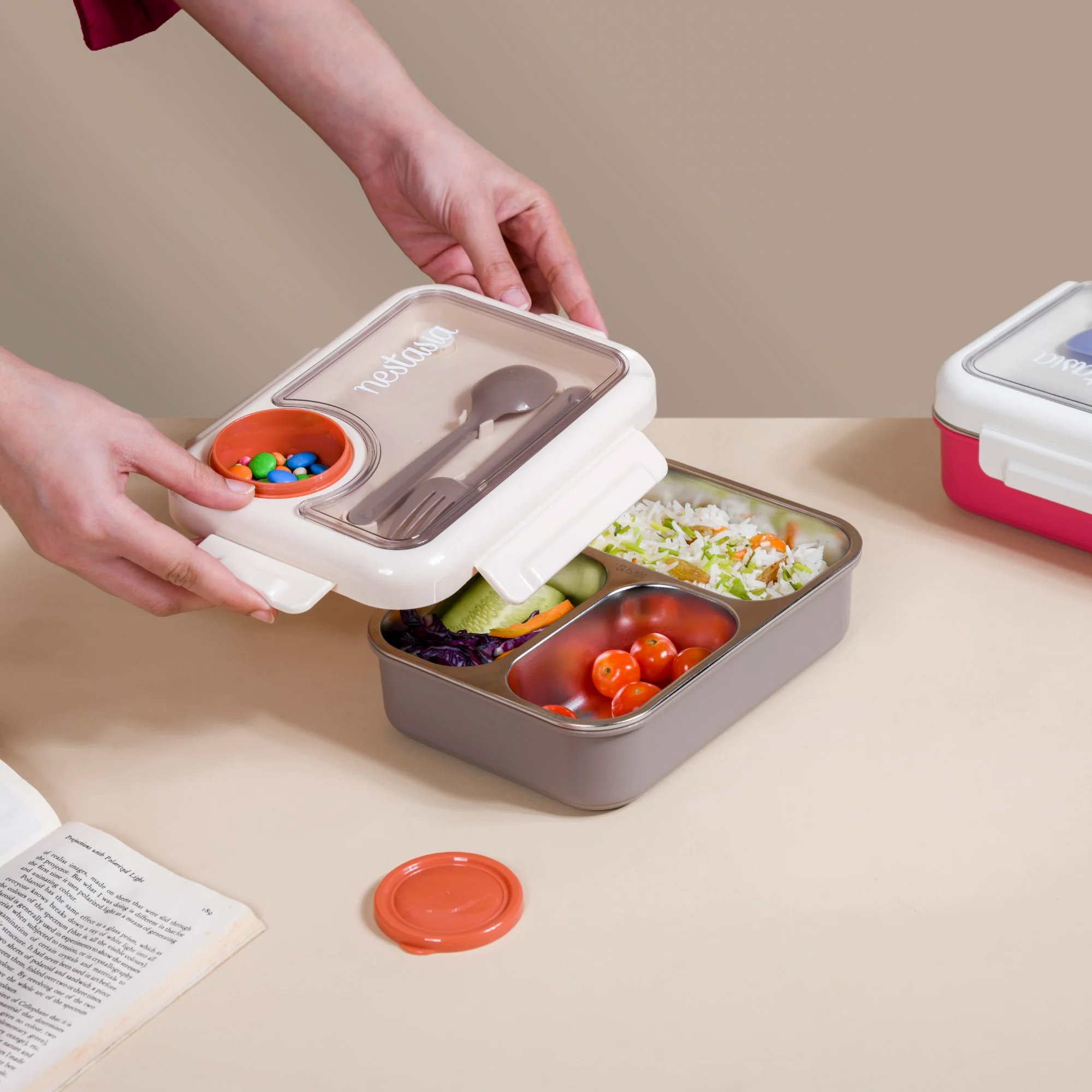 Tiffin Box For Office With 3 Compartments Brown 750ml - Image 4