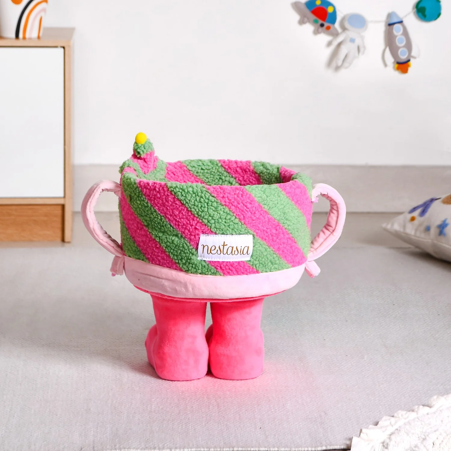 Tiny Hat Tidy-Up Basket - Image 8