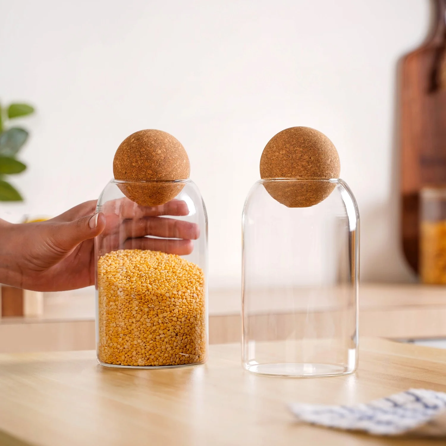 Set Of 2 Cork Ball Glass Jars 750ml - Image 2