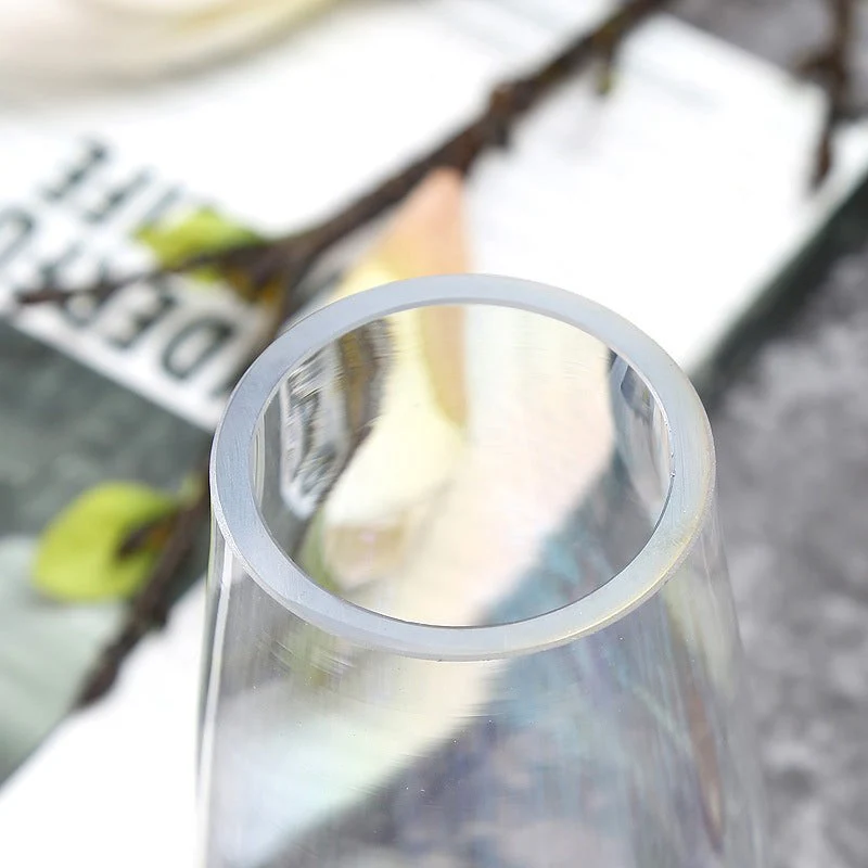 Transparent Glass Vase - Image 23