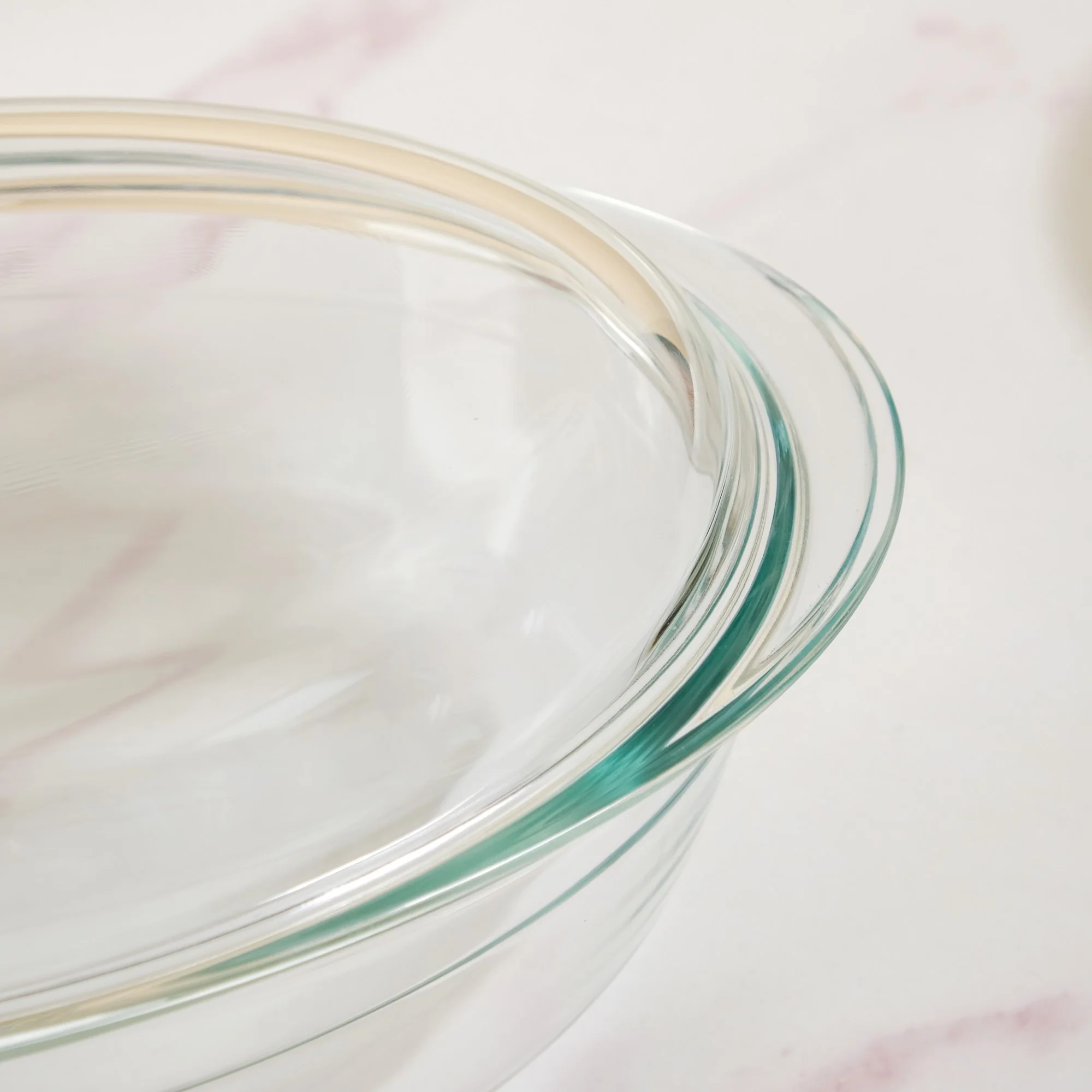 Transparent Oval Glass Casserole Dish With Lid 3300ml - Image 3