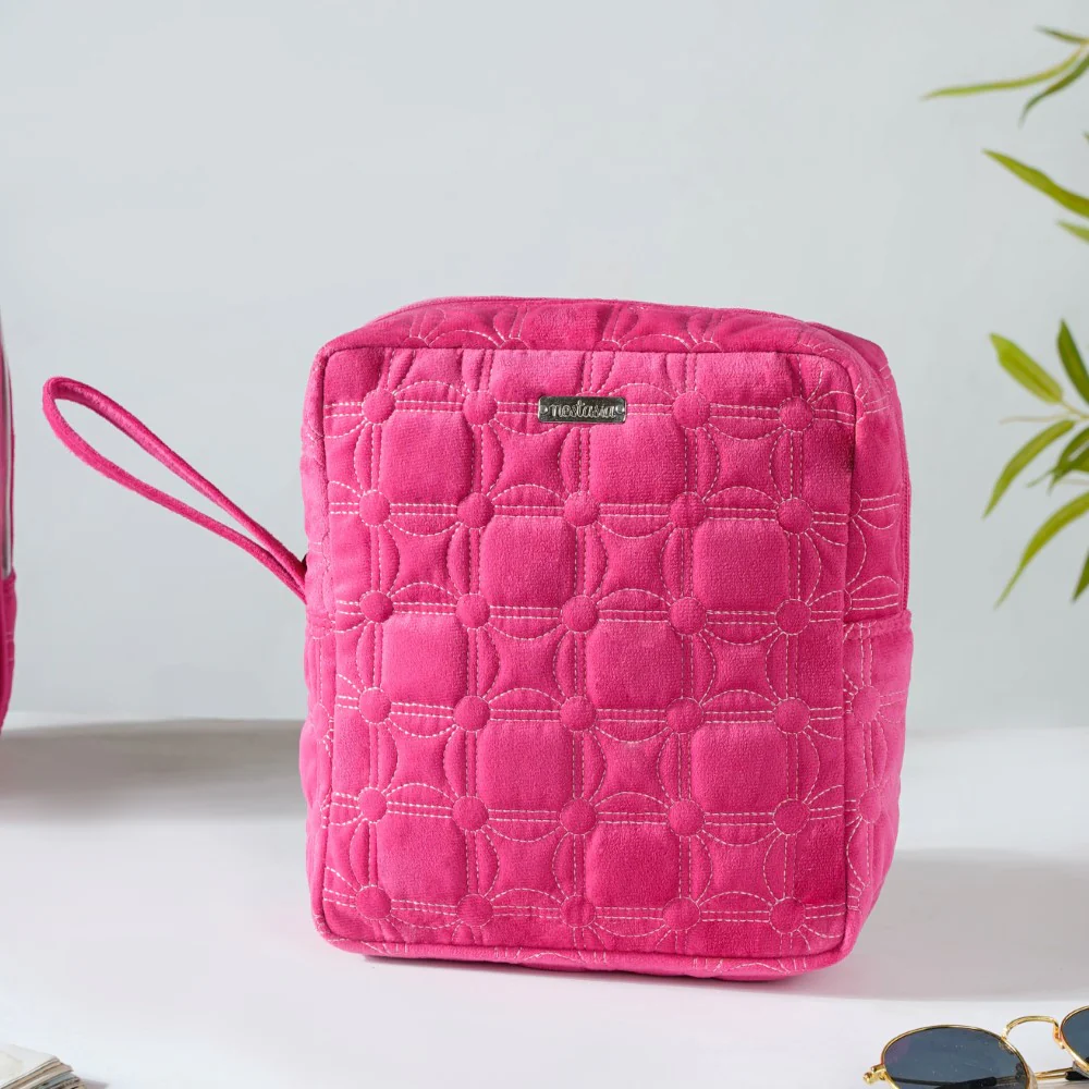 Travel Bag & Pouch Set Of 4 Pink - Image 13