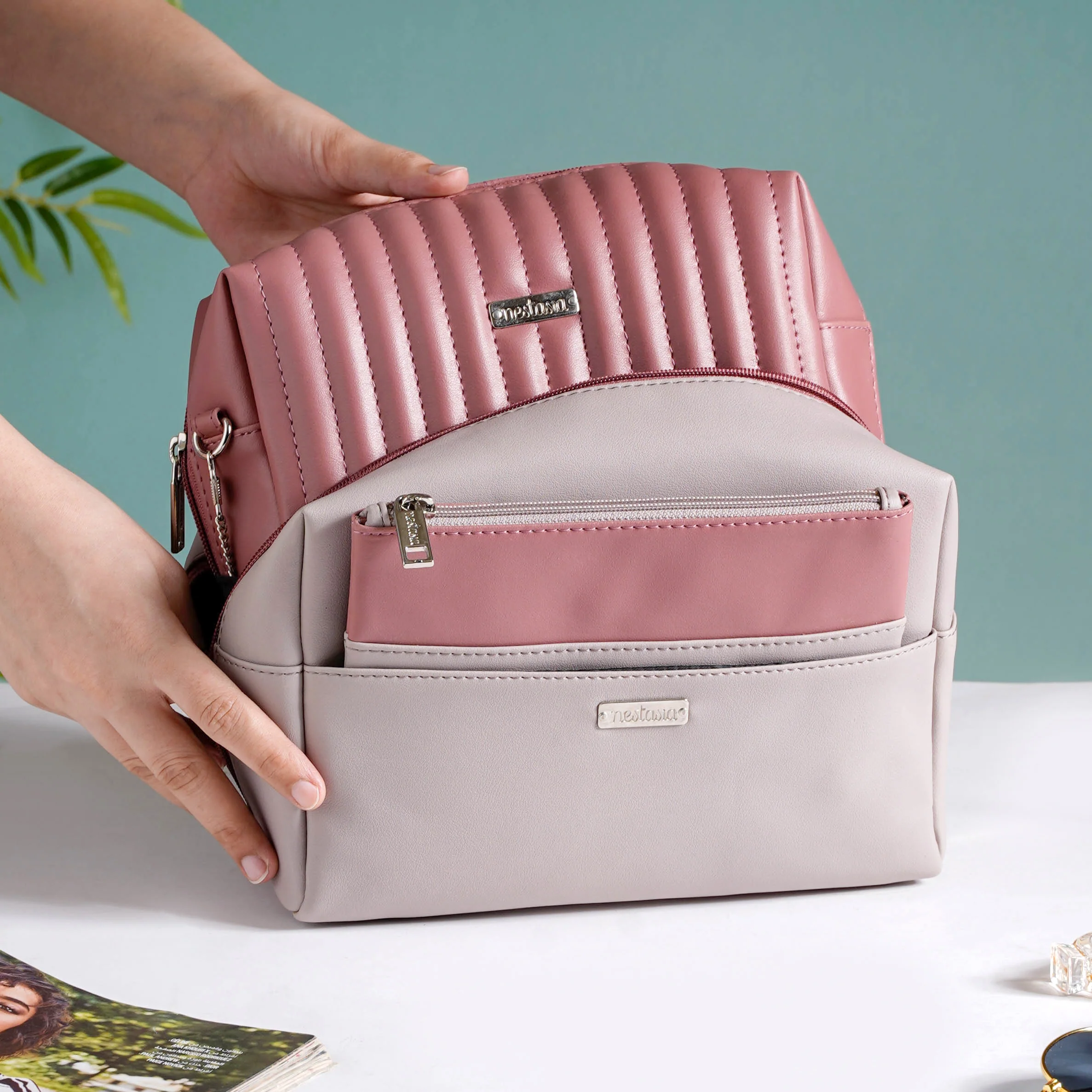 Travel Bags For Women Set of 3 Pink - Image 3