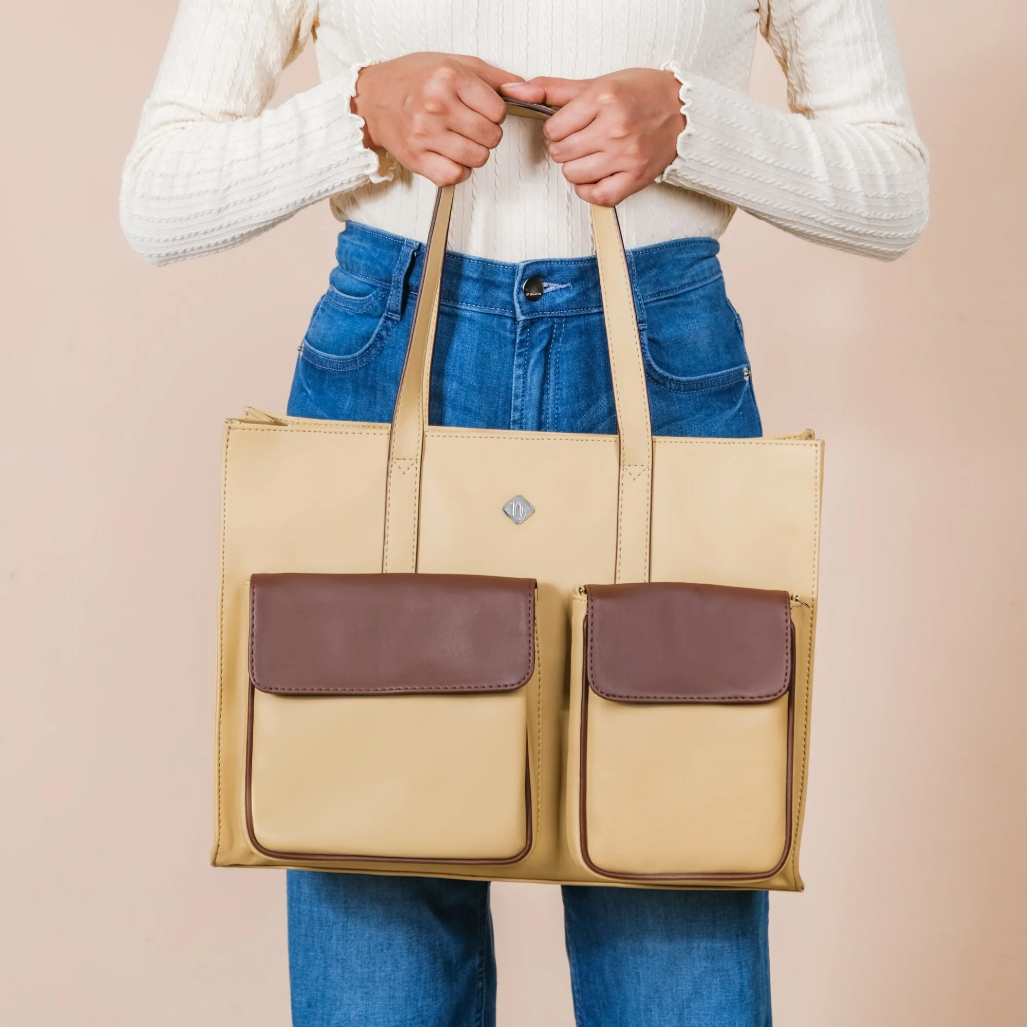 Trendy Tote Bag For Women Beige - Image 2