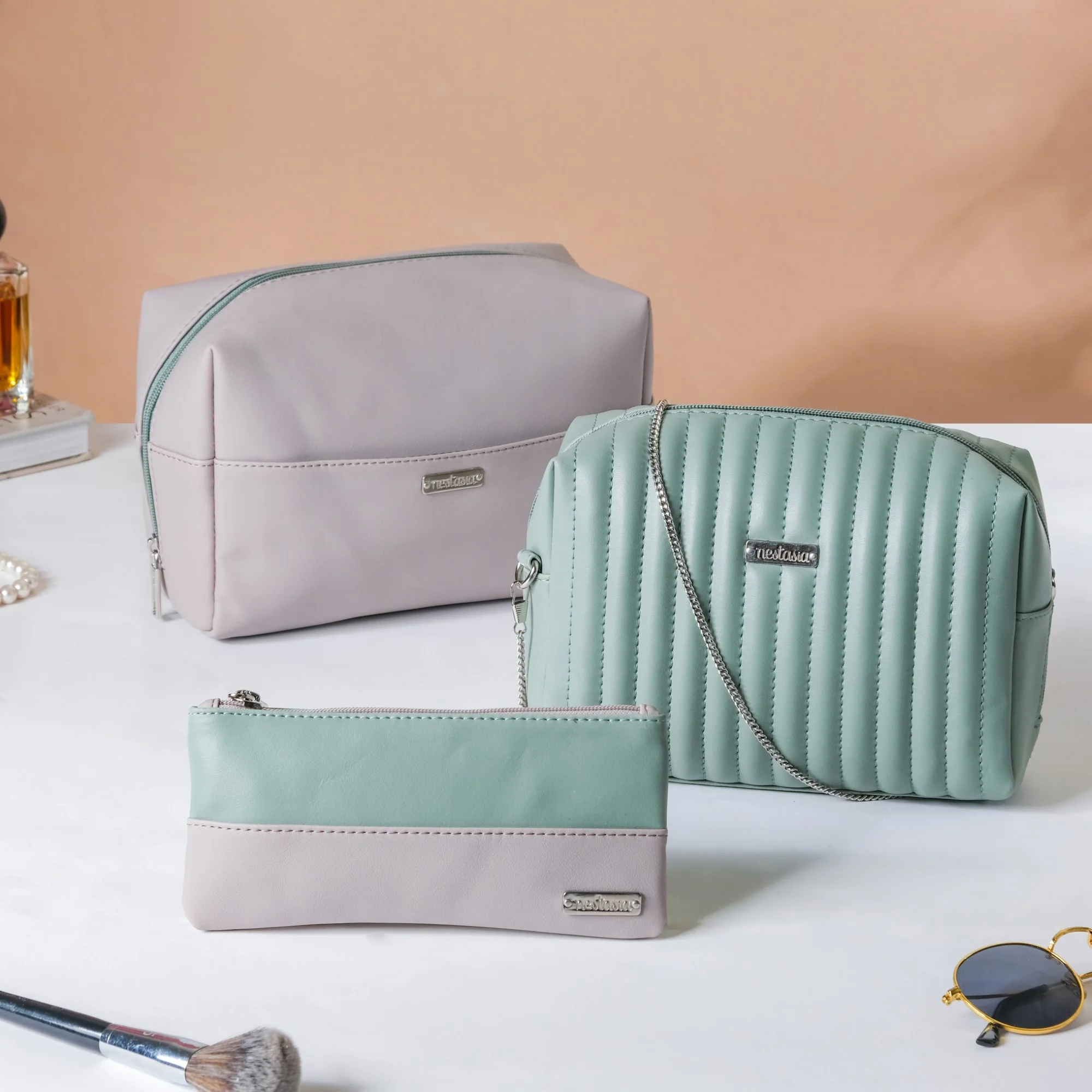 Trendy Travel Pouch Set of 3 Green - Image 11