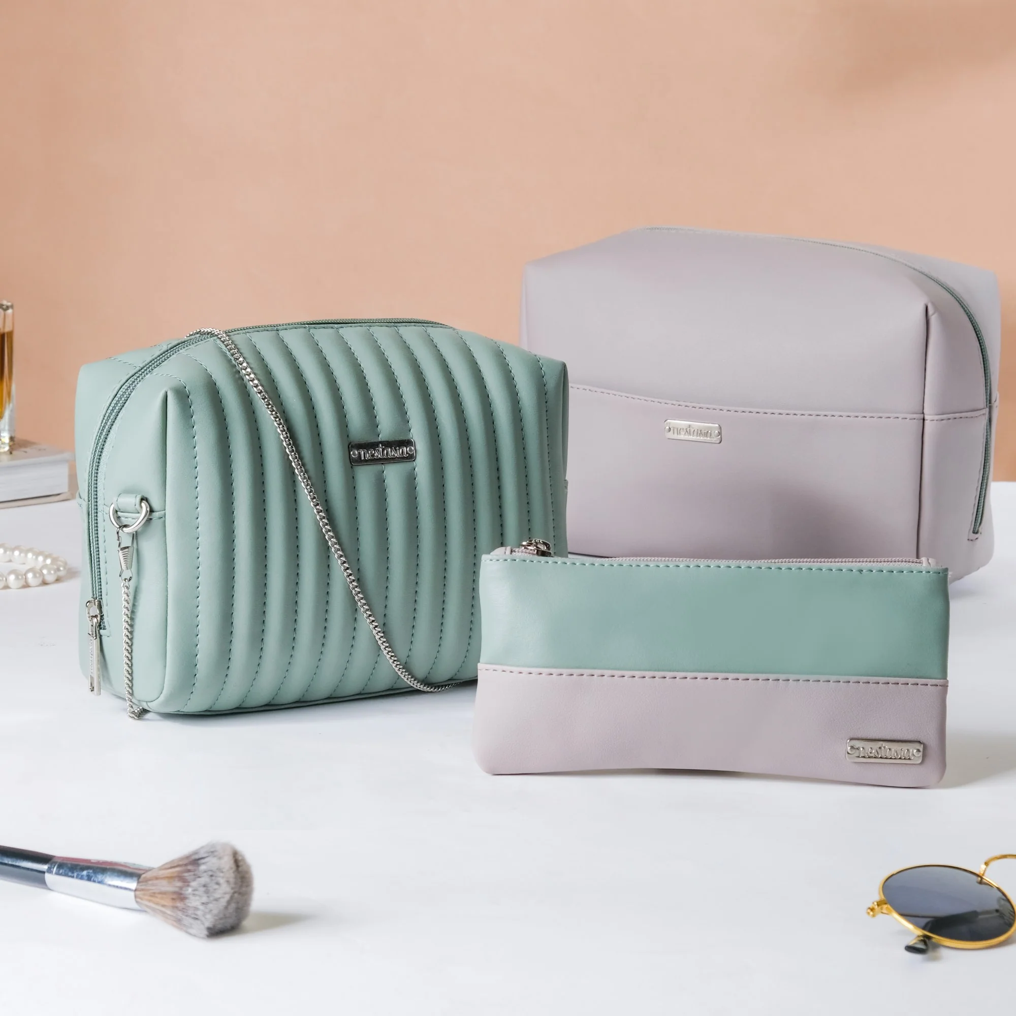 Trendy Travel Pouch Set of 3 Green - Image 8