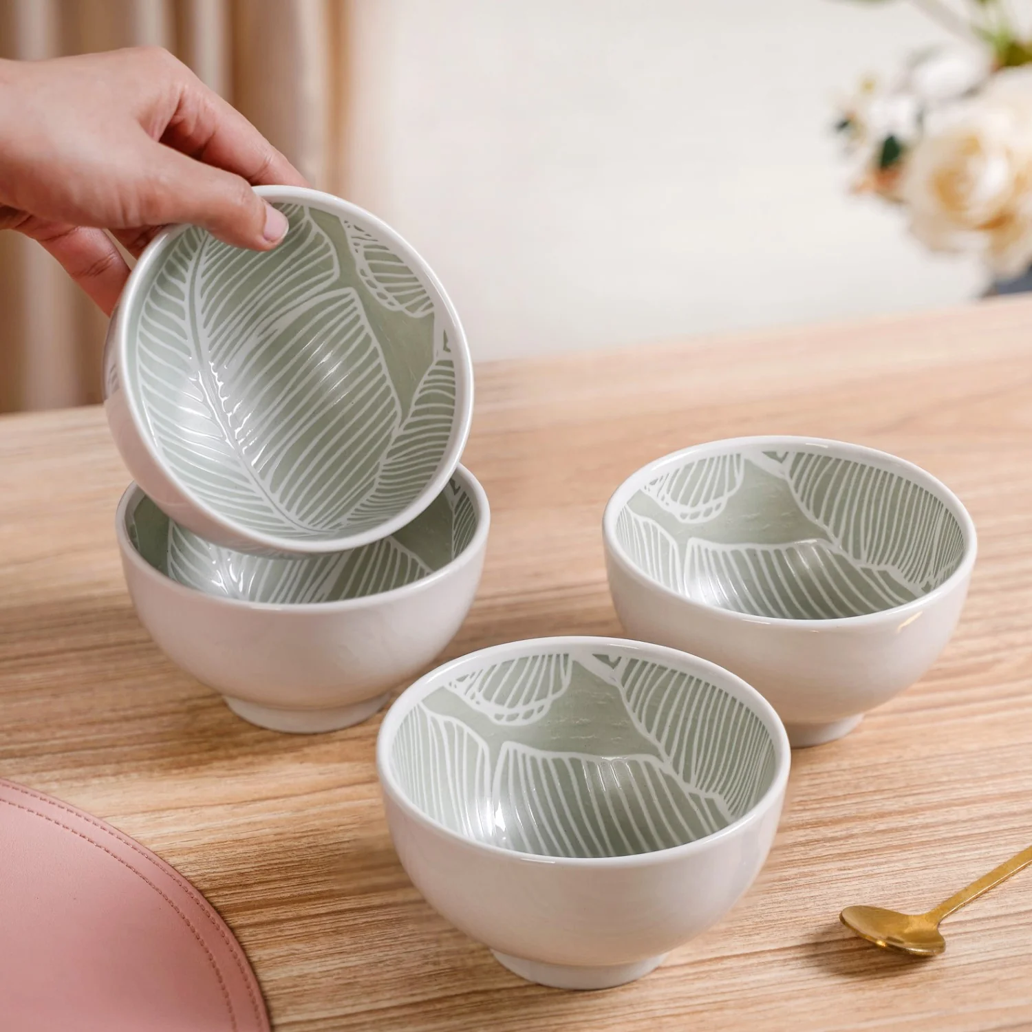 Tropica Banana Leaf Embossed Small Bowl Set Of 4 Mint 325ml - Image 3