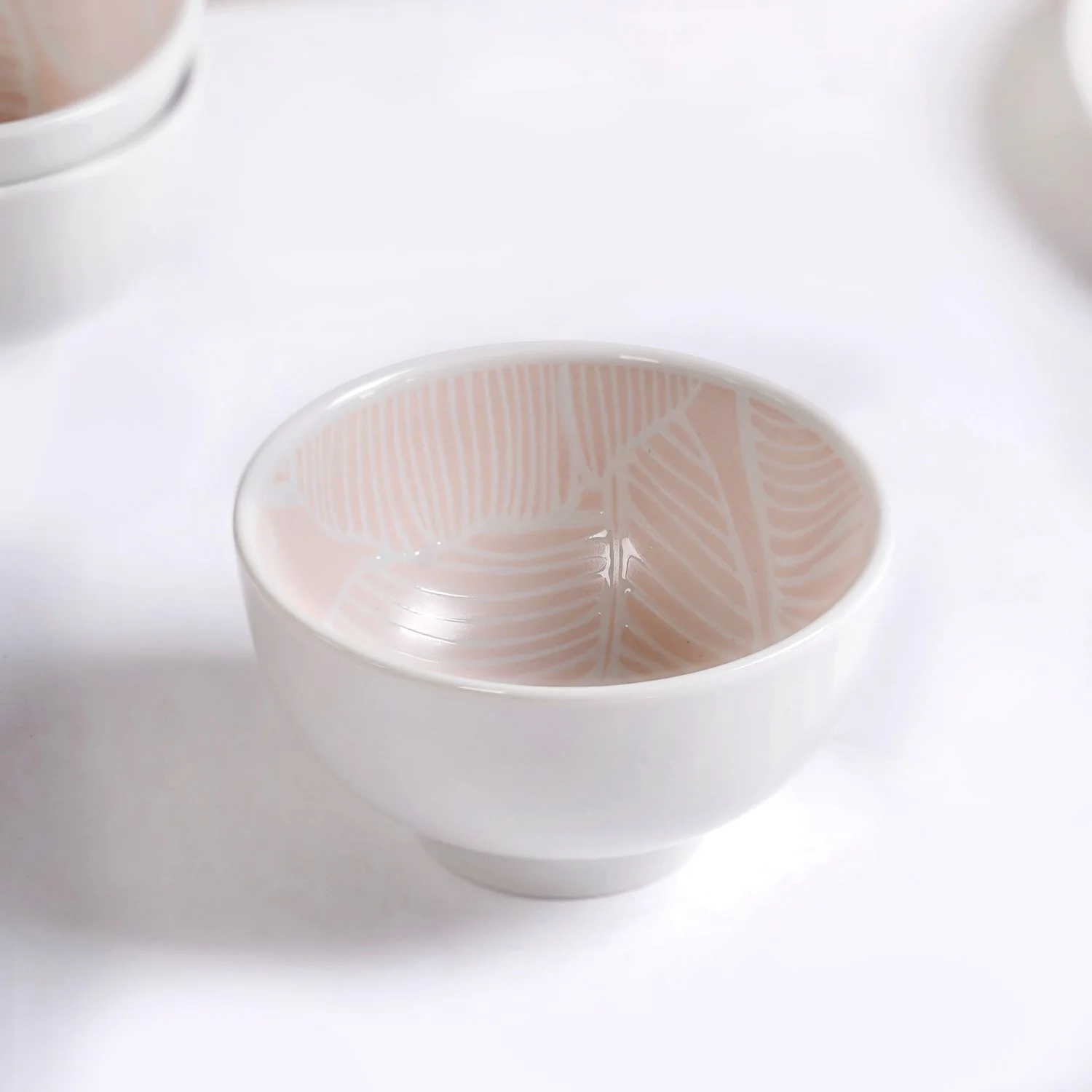 Tropica Pastel Pink Ceramic Snack Bowl Set Of 4 325ml - Image 5