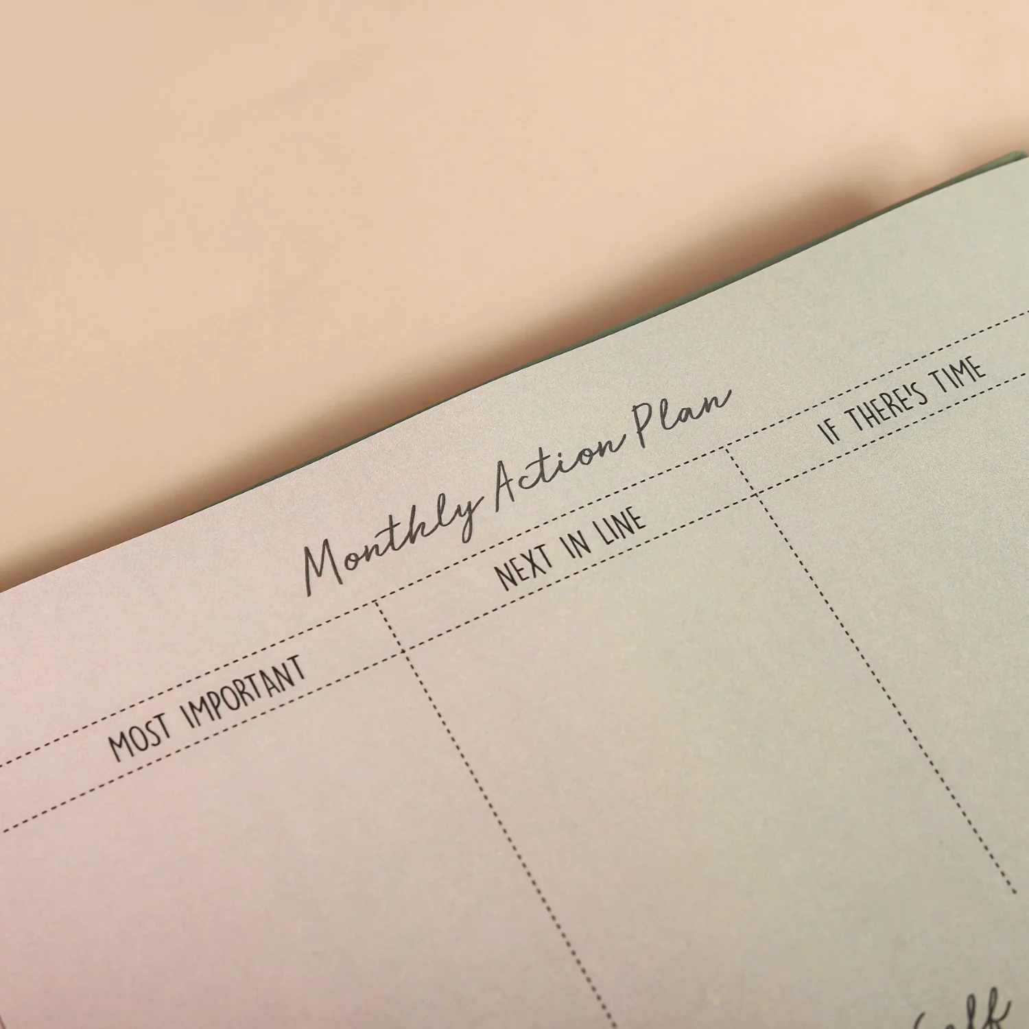 Tropical Undated Wiro Bound Yearly Planner - Image 13