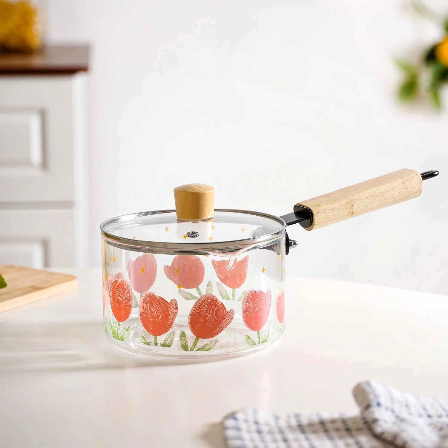 Tulip Saucepan With Lid 1800ml - Image 9
