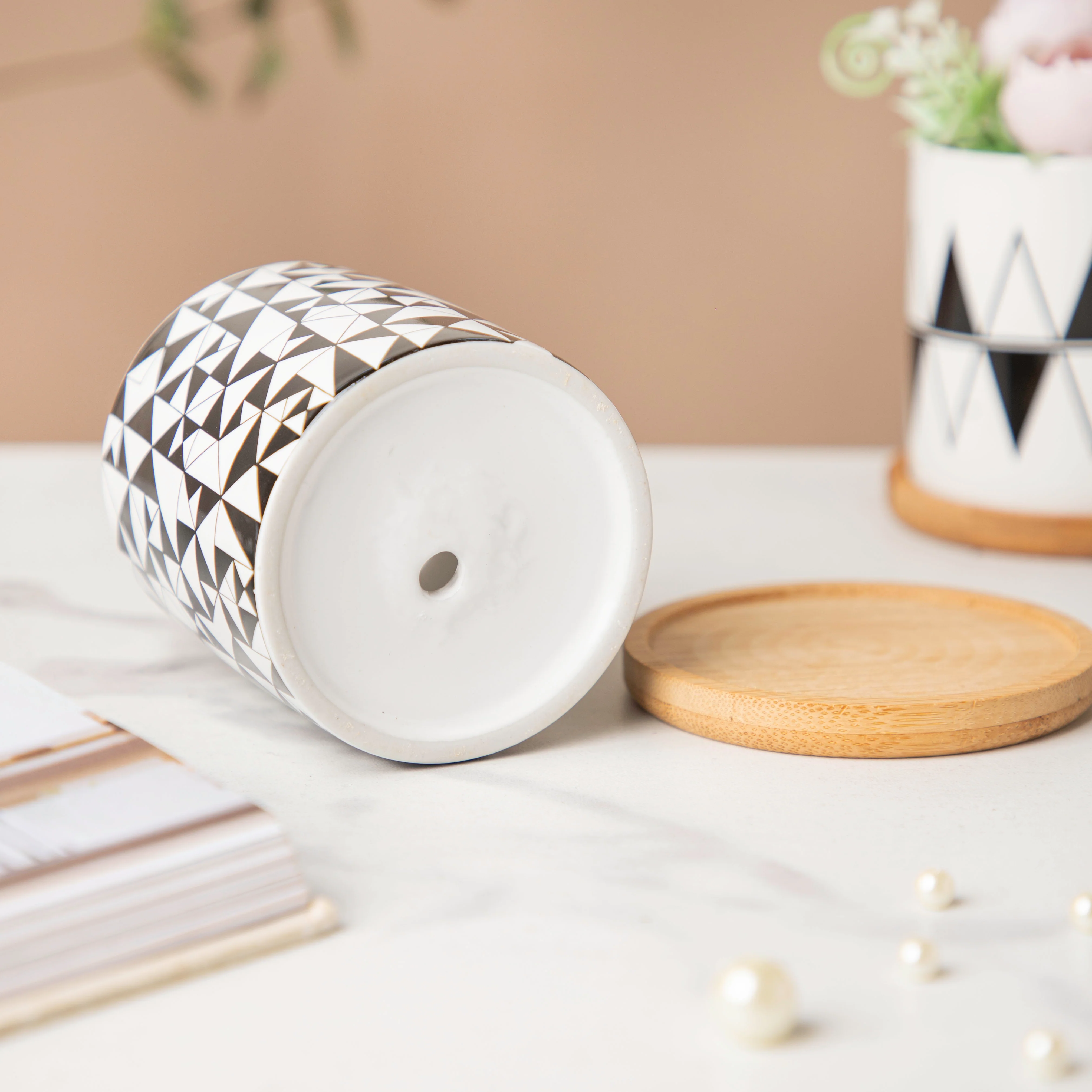 Twyla Black White Heaven Planter With Wooden Coaster - Image 4
