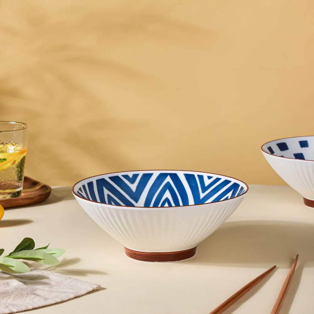 Umai Intricate Patterned Ceramic Ramen Bowl Blue And White 900 ml - Image 2
