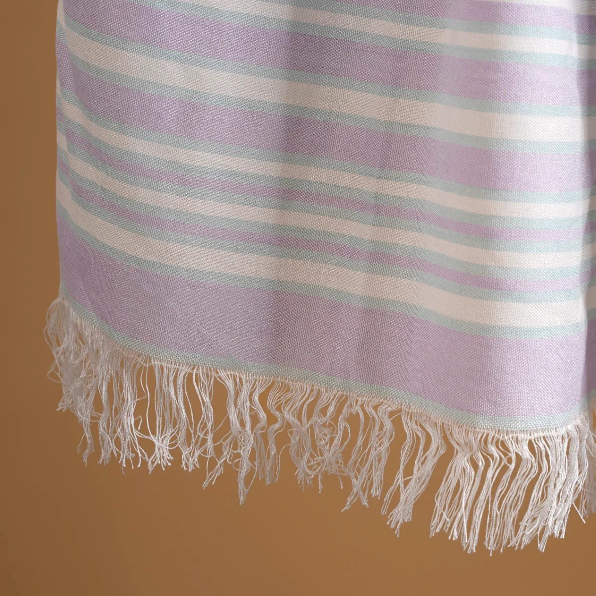Set Of 2 Unicorn Lavender Super Soft Bamboo Towels - Image 6