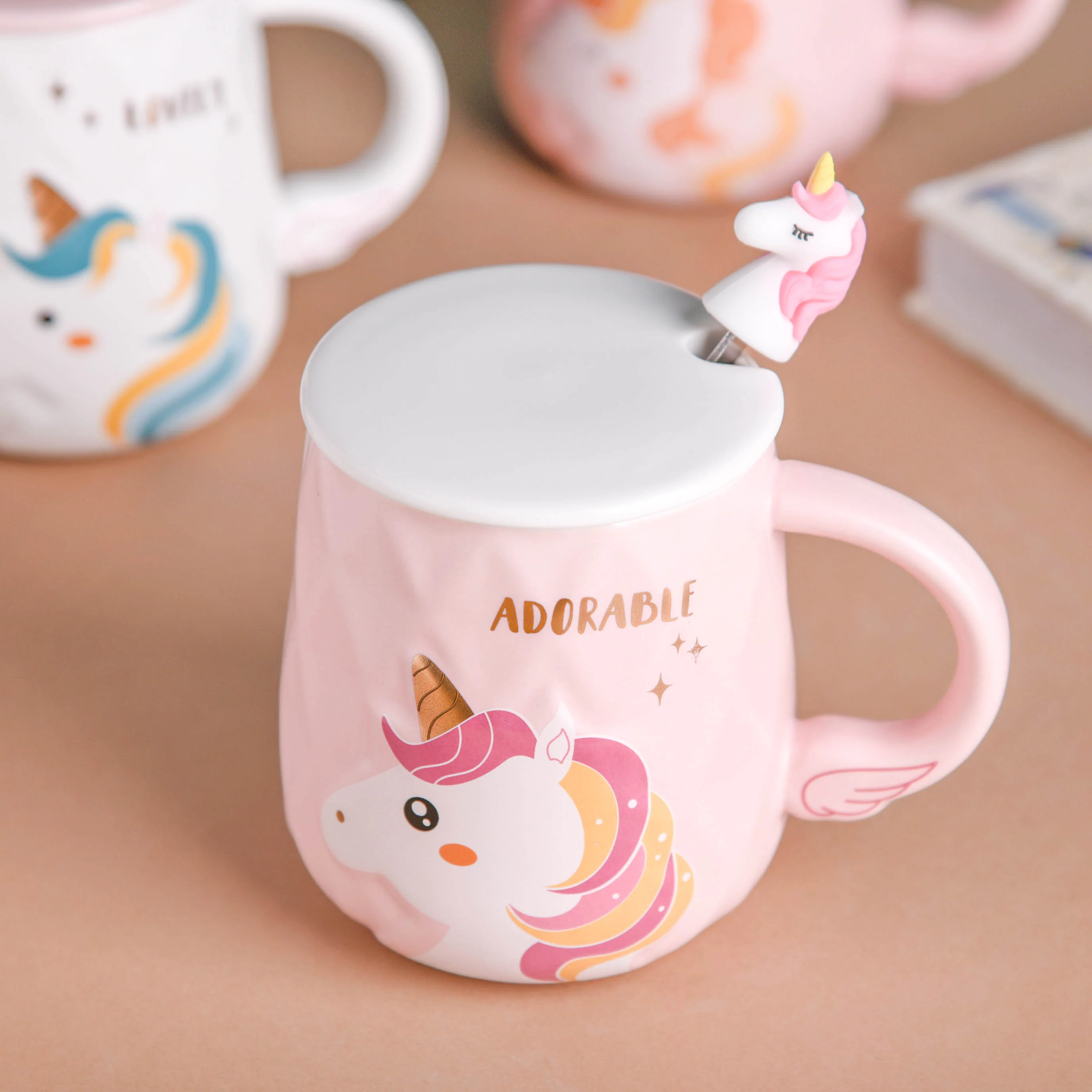 Unicorn Mug With Lid And Spoon - Image 4