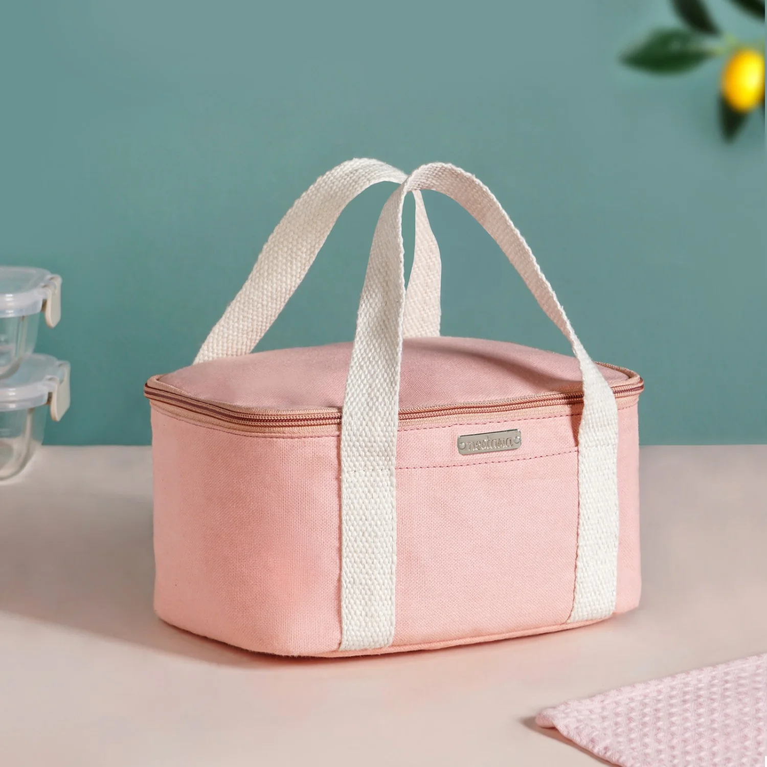 Urban Daily Insulated Lunch Bag In Peach