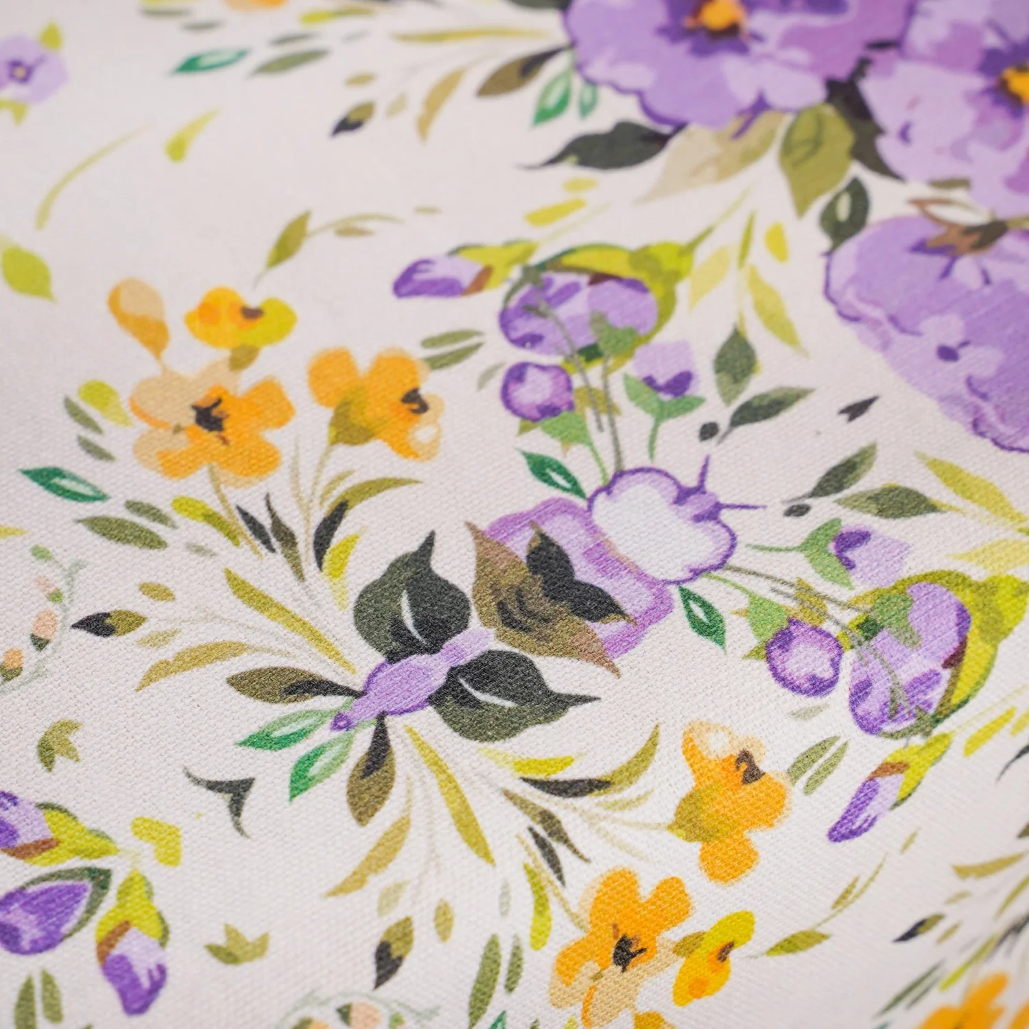 Valley Of Spring 6 Seater Table Runner 190x36cm - Image 3