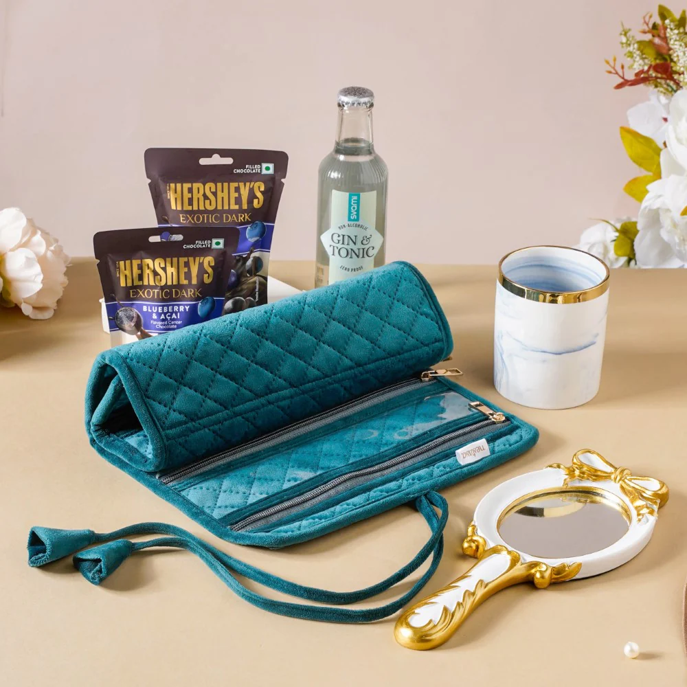 Vanity Wonder Bridesmaid Gift Hamper Set Of 6 - Image 4