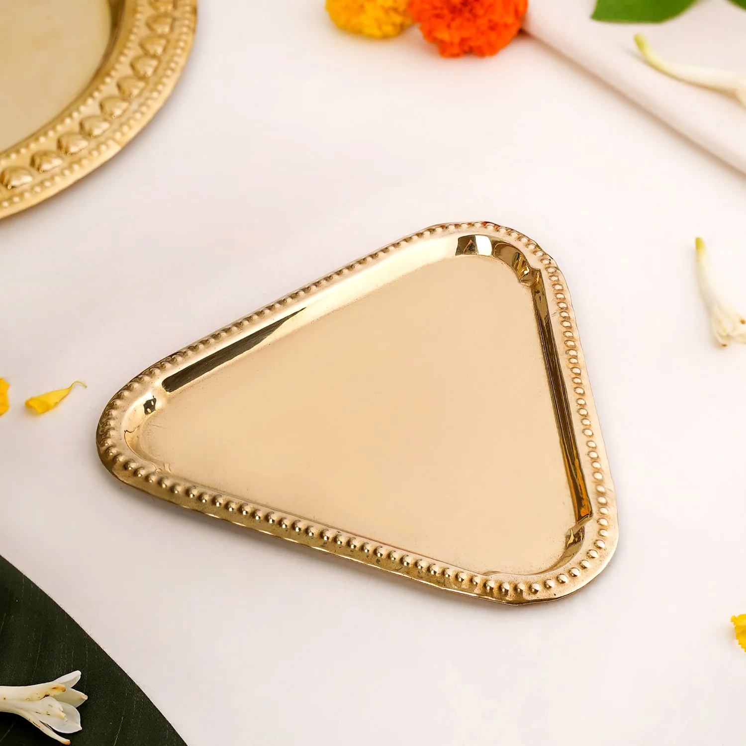 Veda Pure Brass Triangle Serving Platter Set Of 2 16x15cm - Image 6
