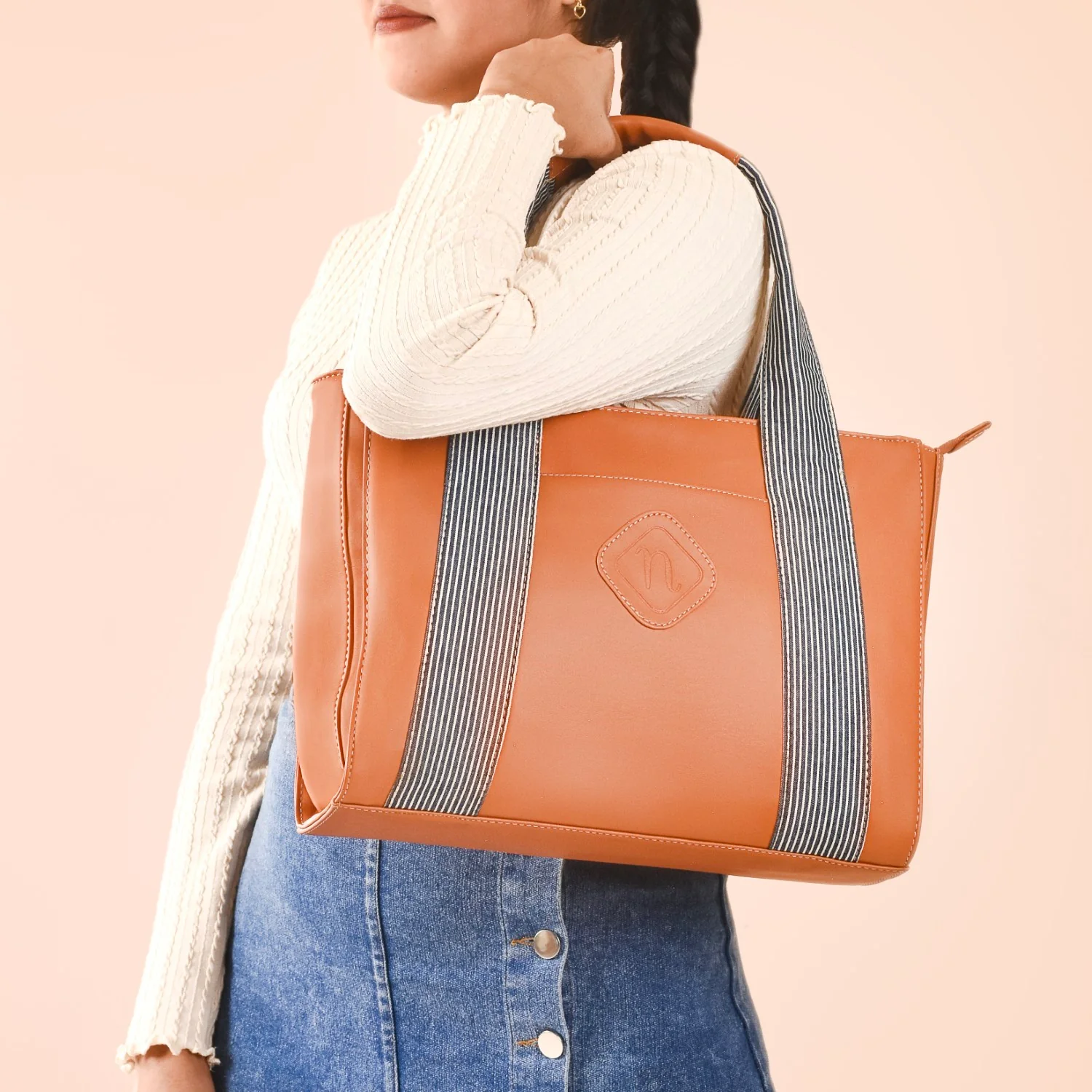 Vegan Leather Handbag Brown - Image 11