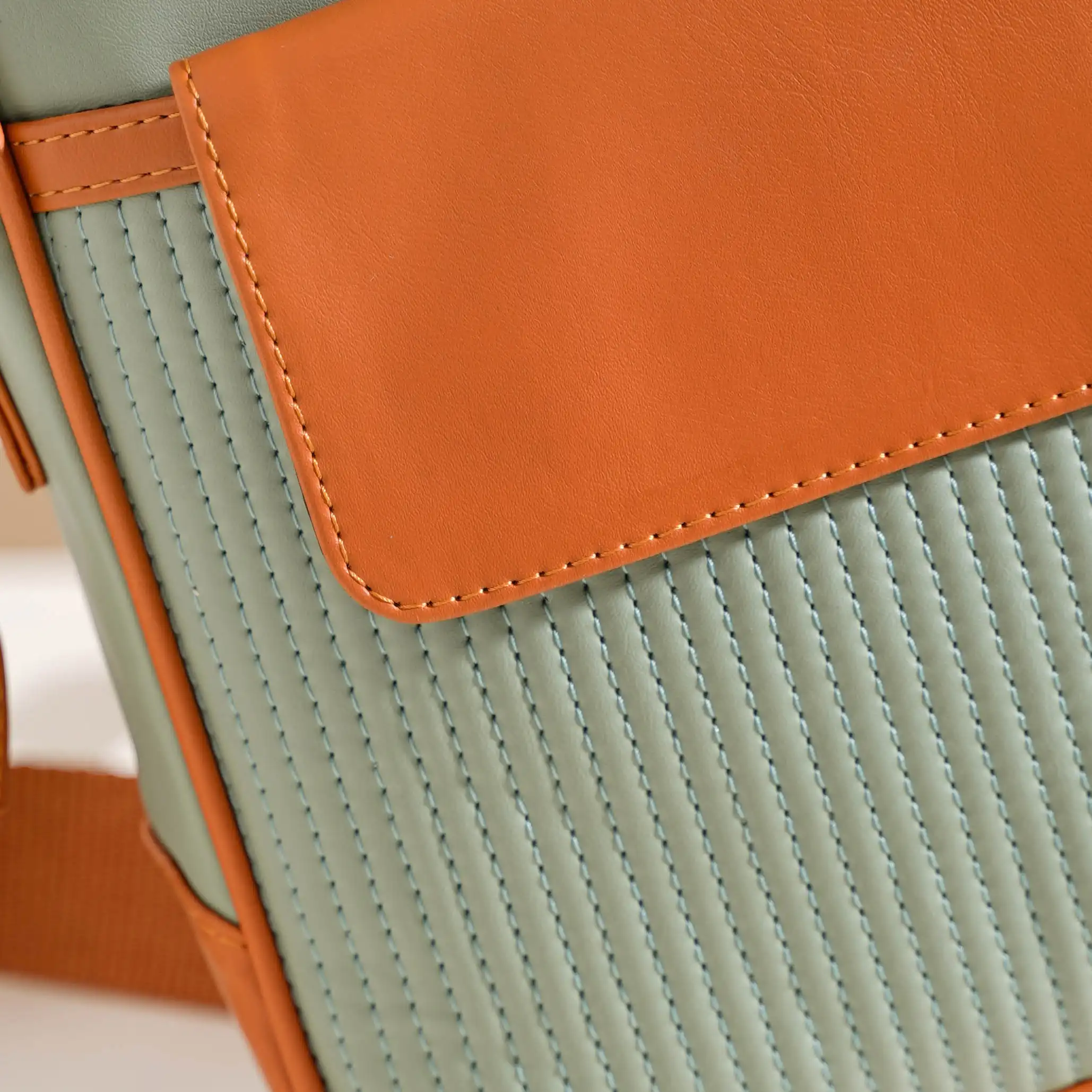 La Fusion Vegan Leather Laptop Organiser Bag 14" x 10" - Image 17