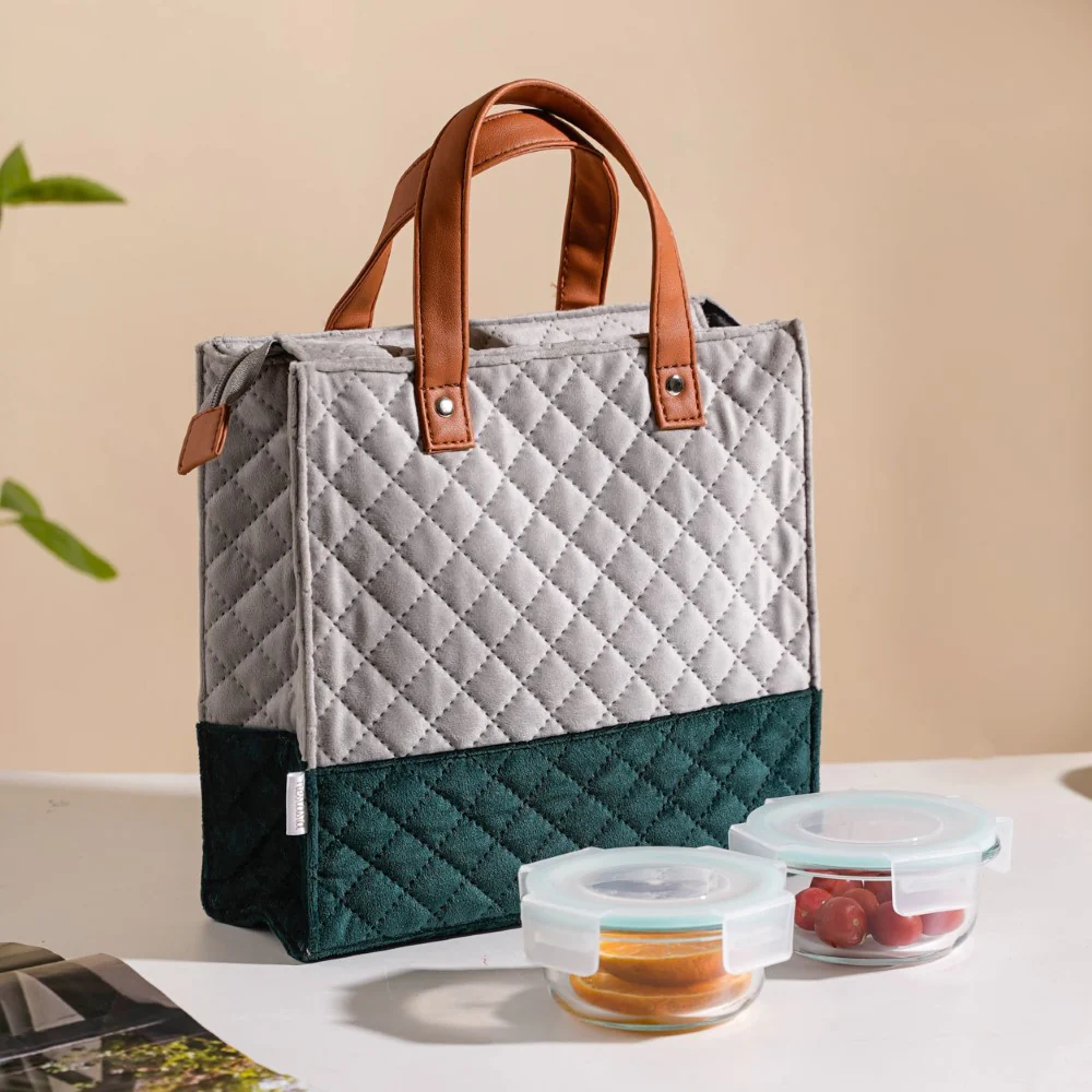 Velvet Lunch Bag And Lunch Box Set Of 3 - Image 4