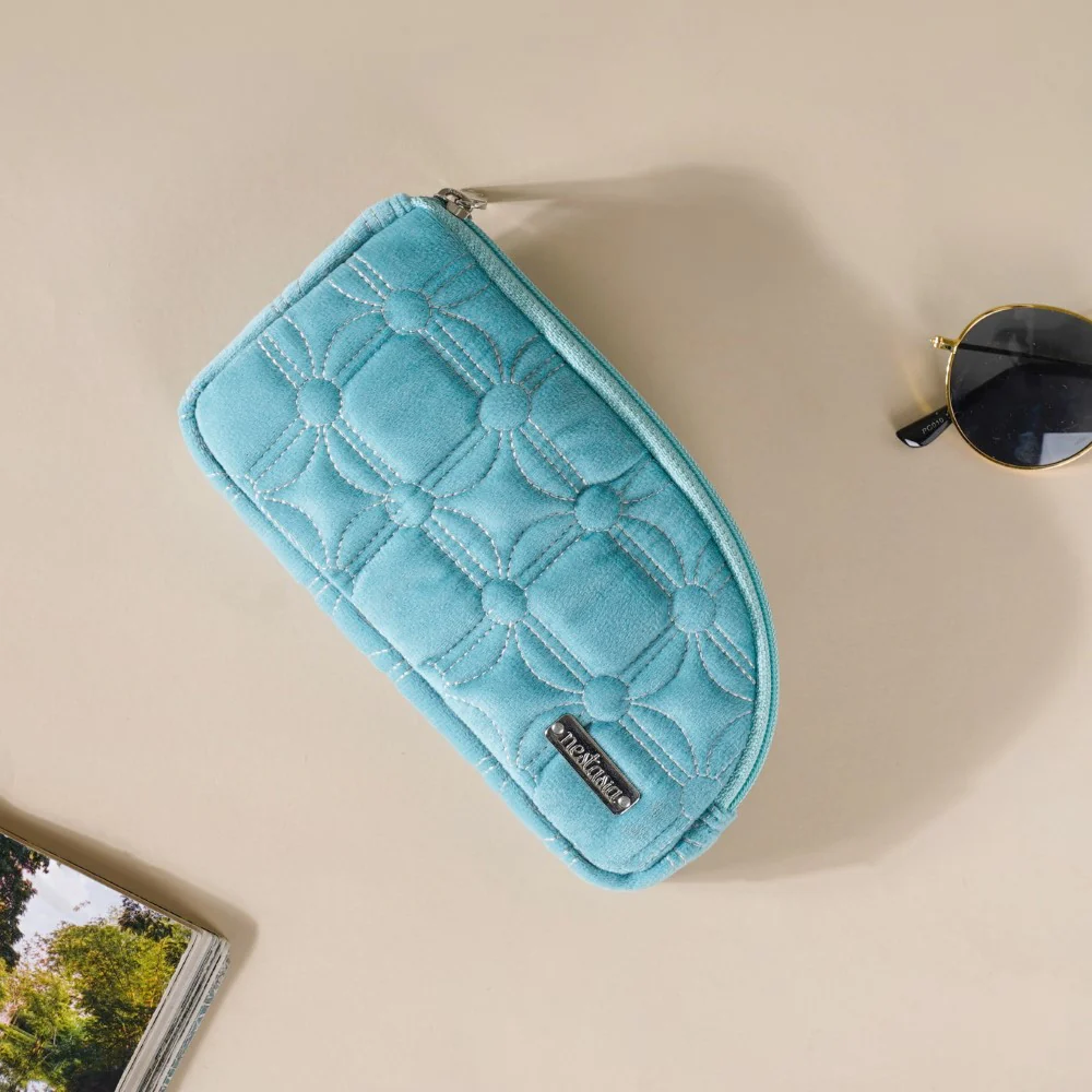 Velvet Travel Pouch Set of 4 Blue - Image 12