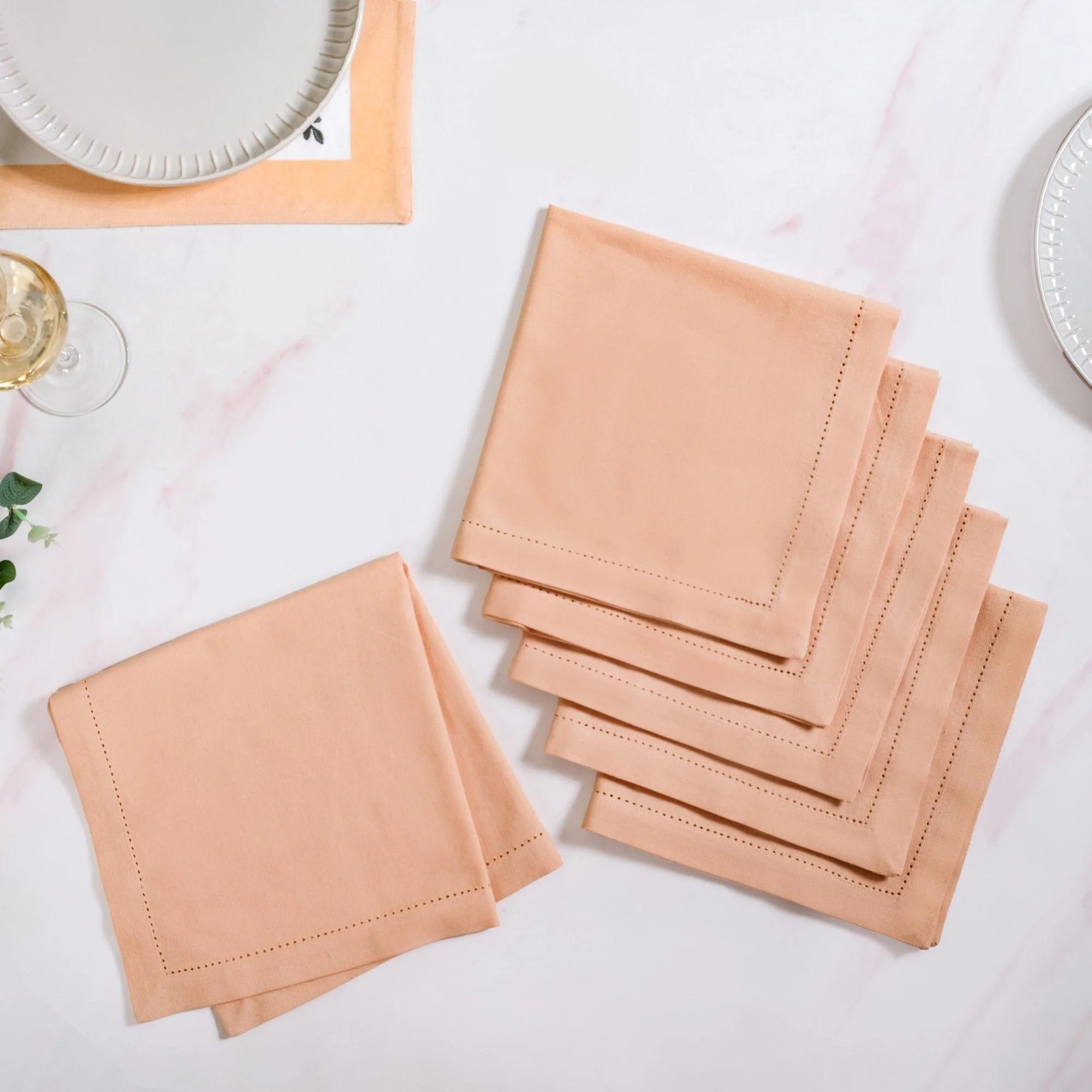Ventosa Complete Table Linen Set With Mats Napkins Runner And Table Cloth In Peach - Image 2