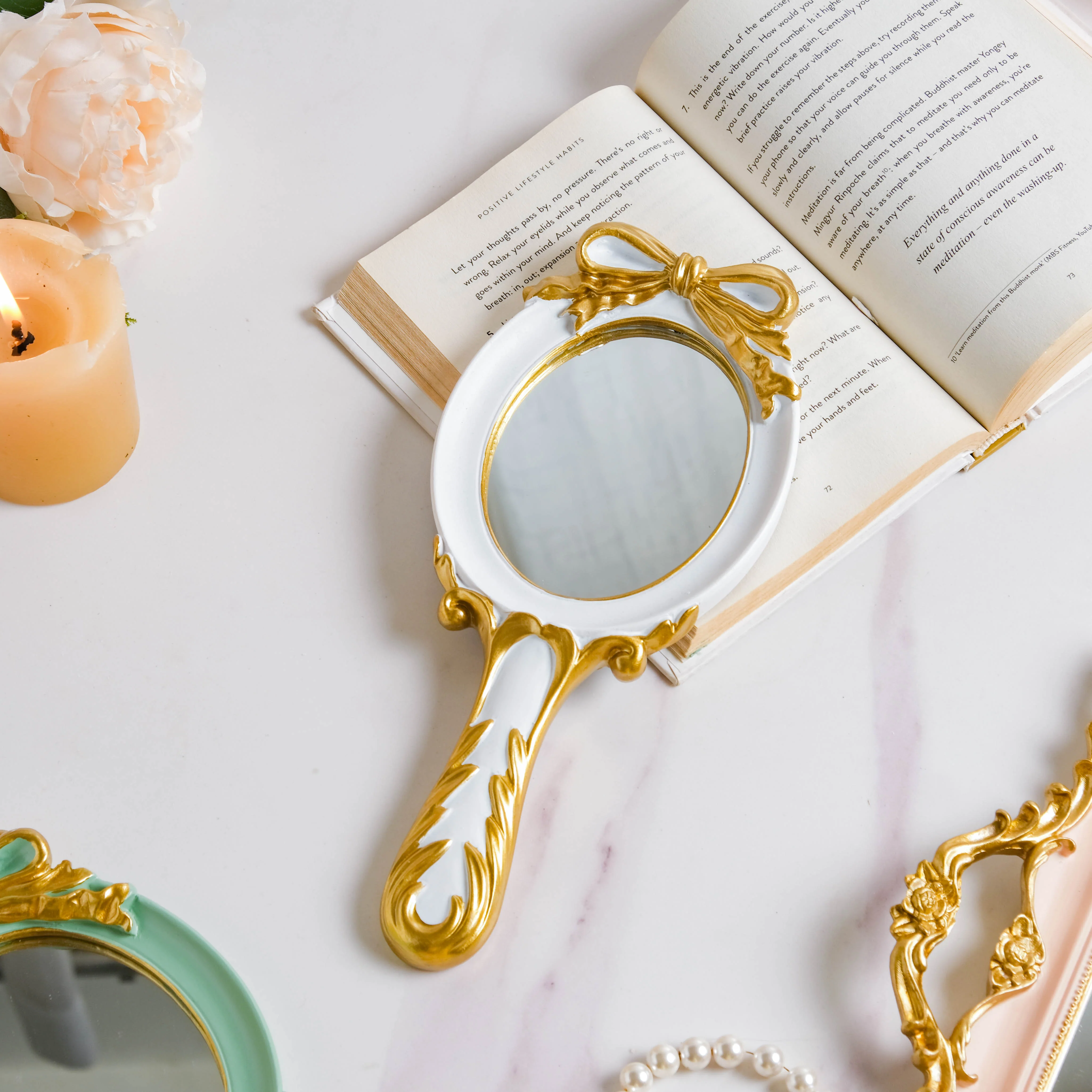 Venus Vanity Handheld Mirror White