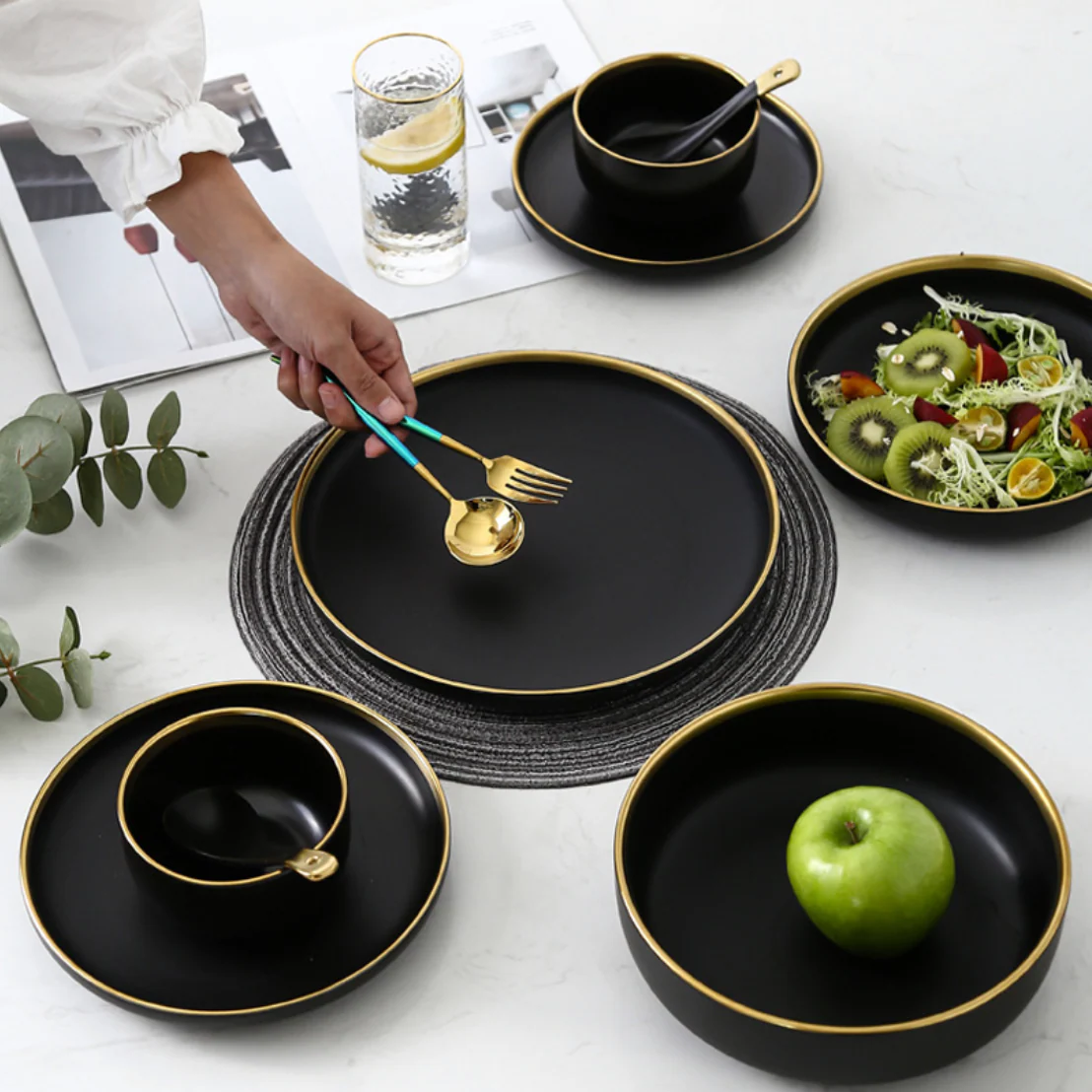 VERA Black Bowl - Image 4