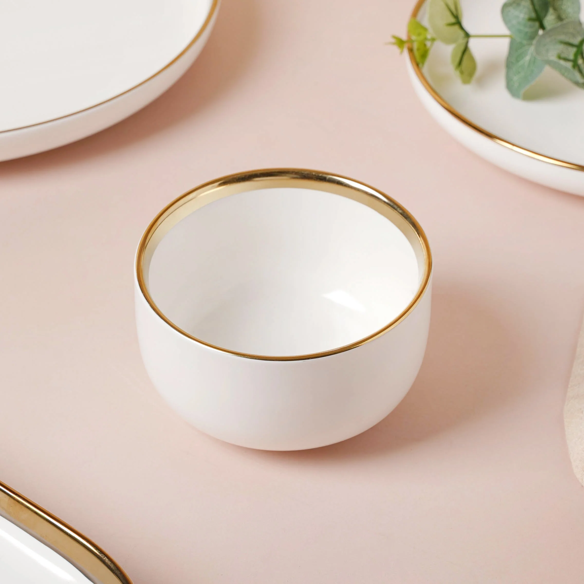 VERA White 27 Piece Dinnerware For 6 - Image 17