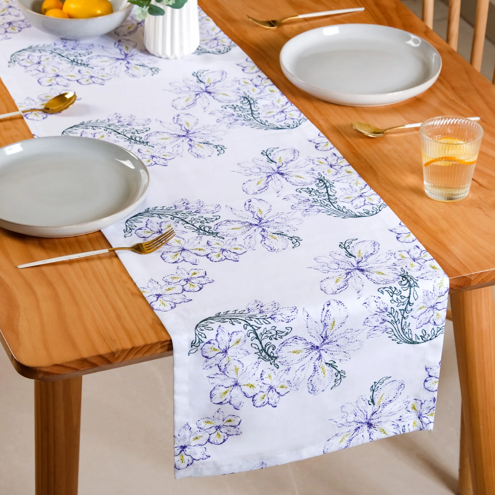 Verde Hosting Essential Table Place Mats Runner and Napkin Set - Image 3