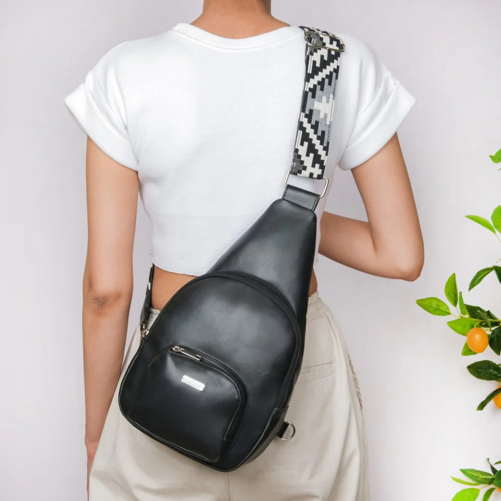 Voyager Crossbody Sling Backpack Black - Image 3