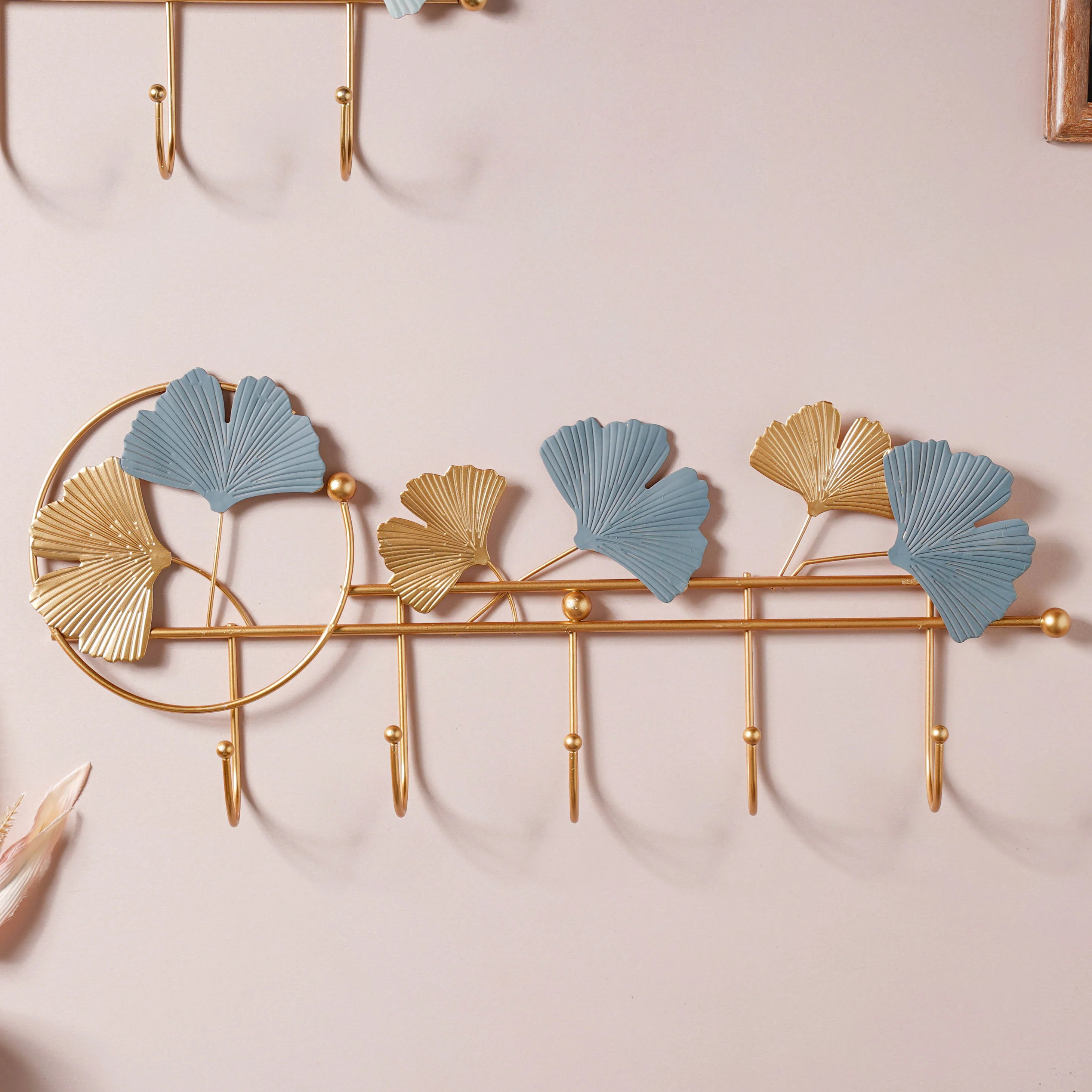 Wall Mount Hanger - Image 10