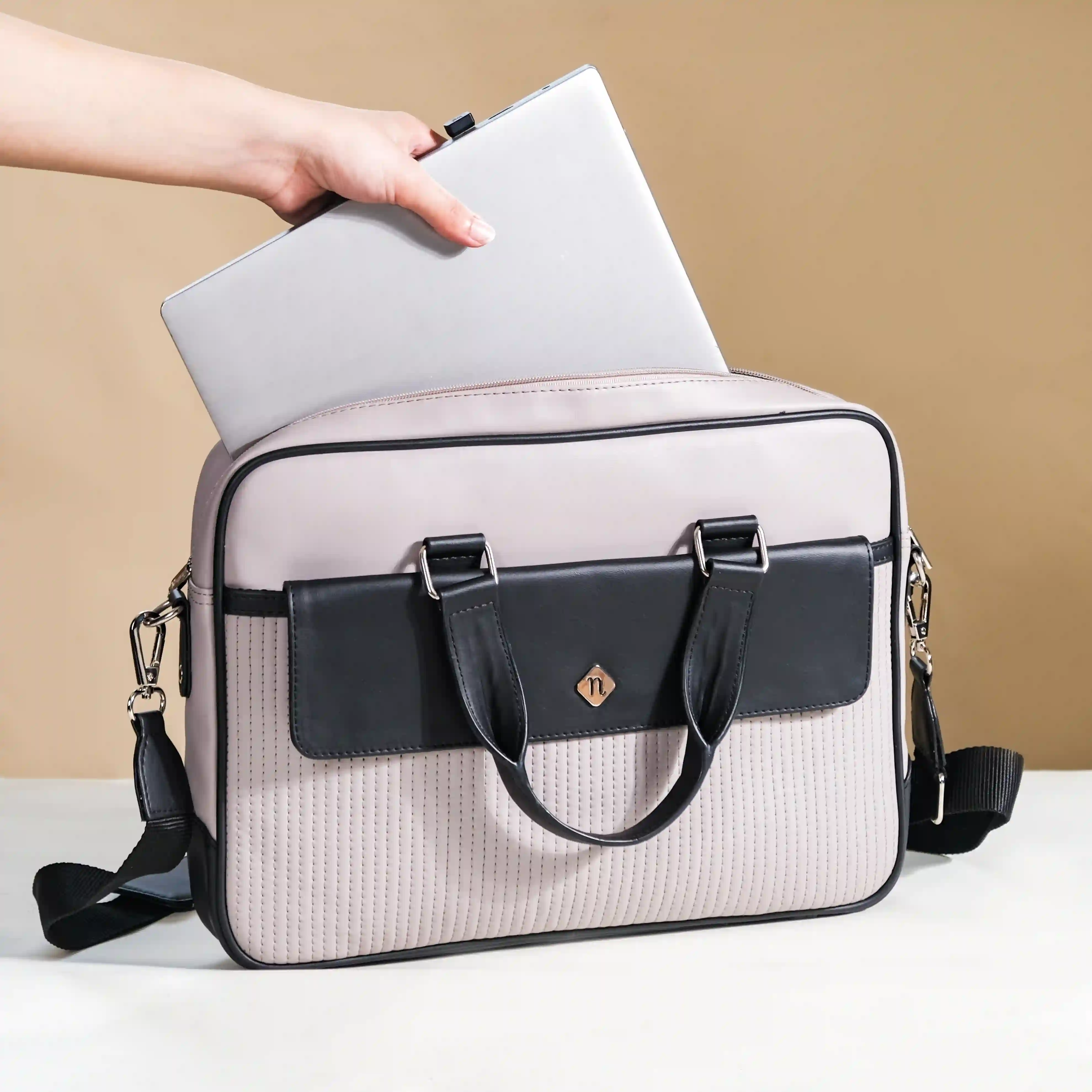 La Fusion Laptop Bag for Men and Women 14" x 10" - Image 12