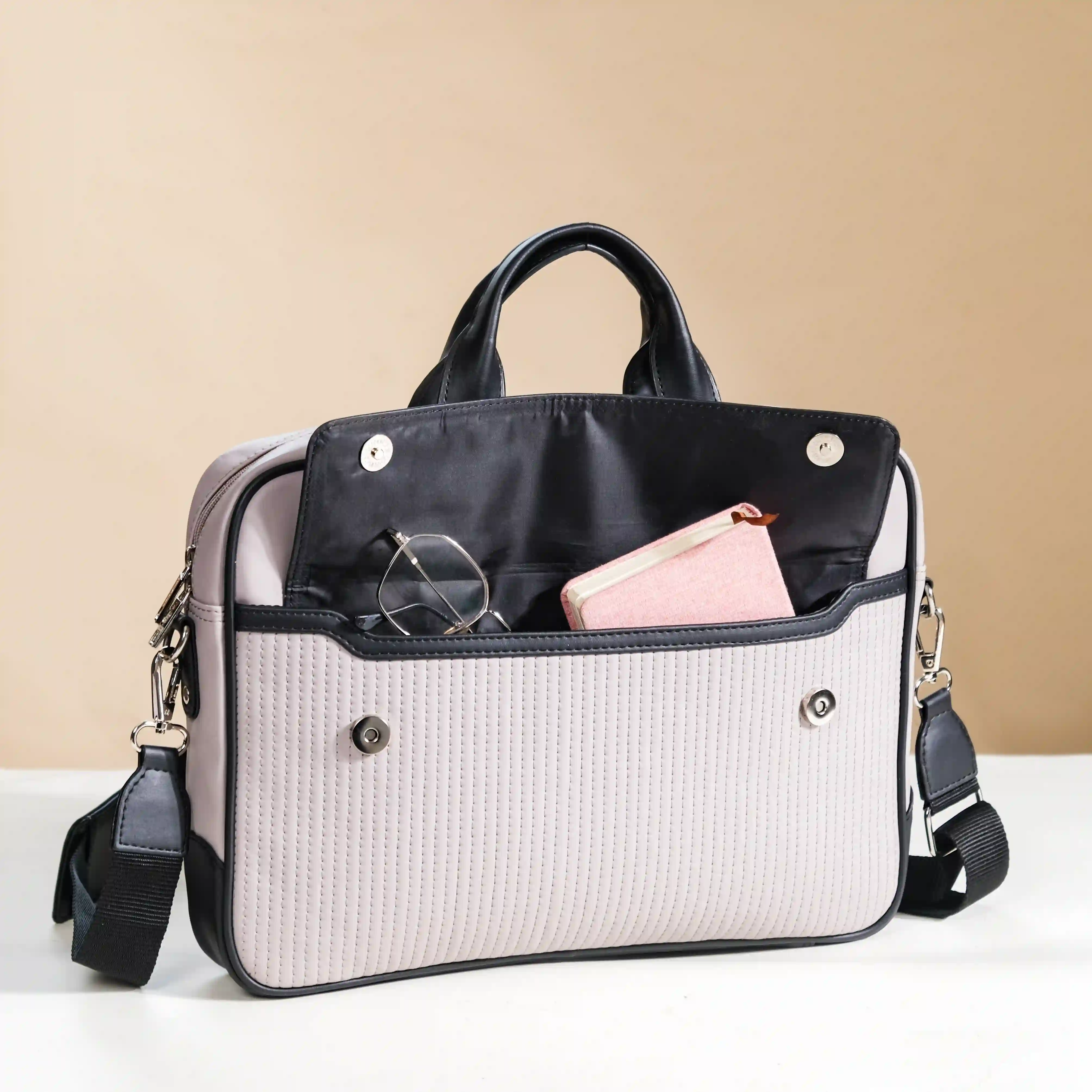 La Fusion Laptop Bag for Men and Women 14" x 10" - Image 15