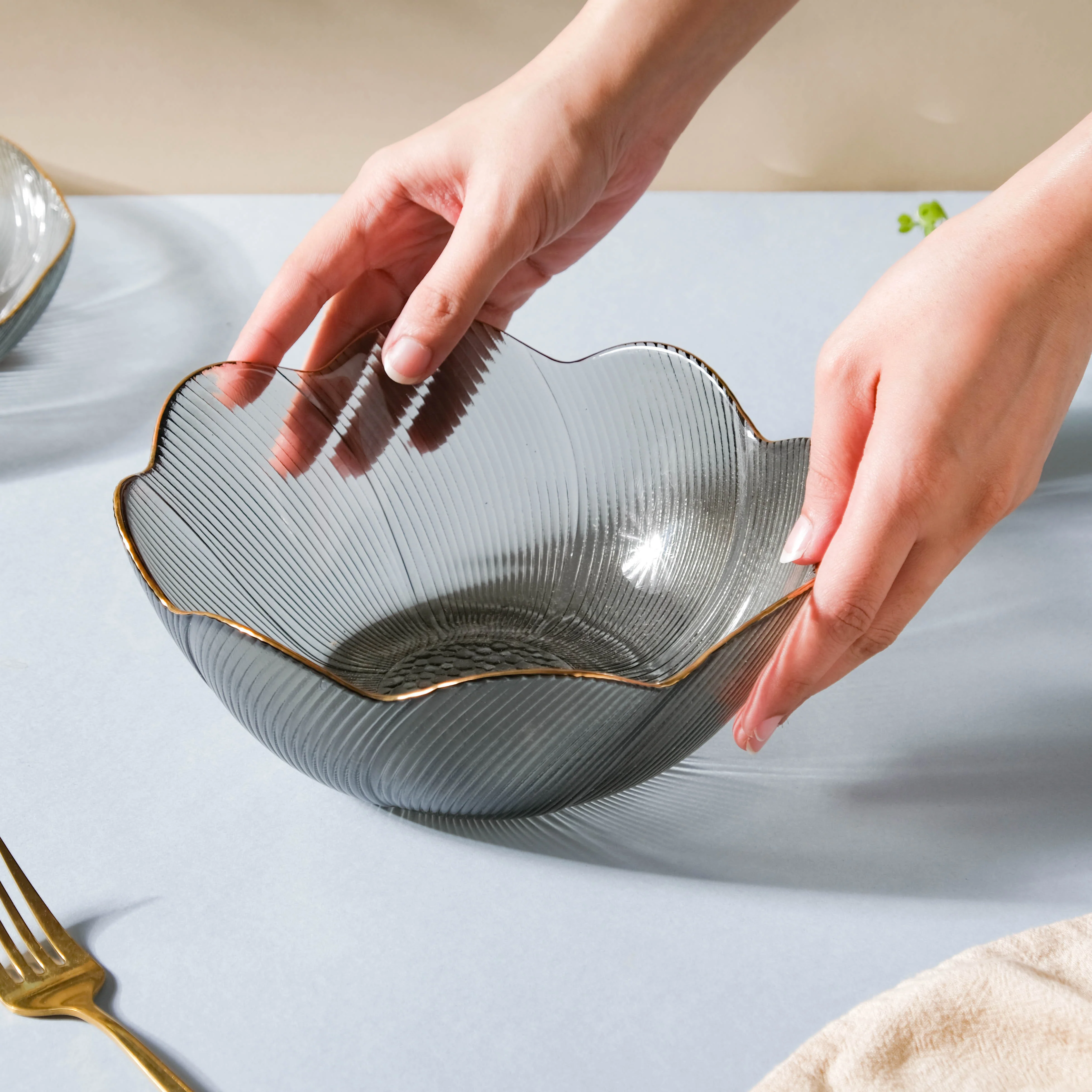 Wavy Glass Serving Bowl Grey - Image 3