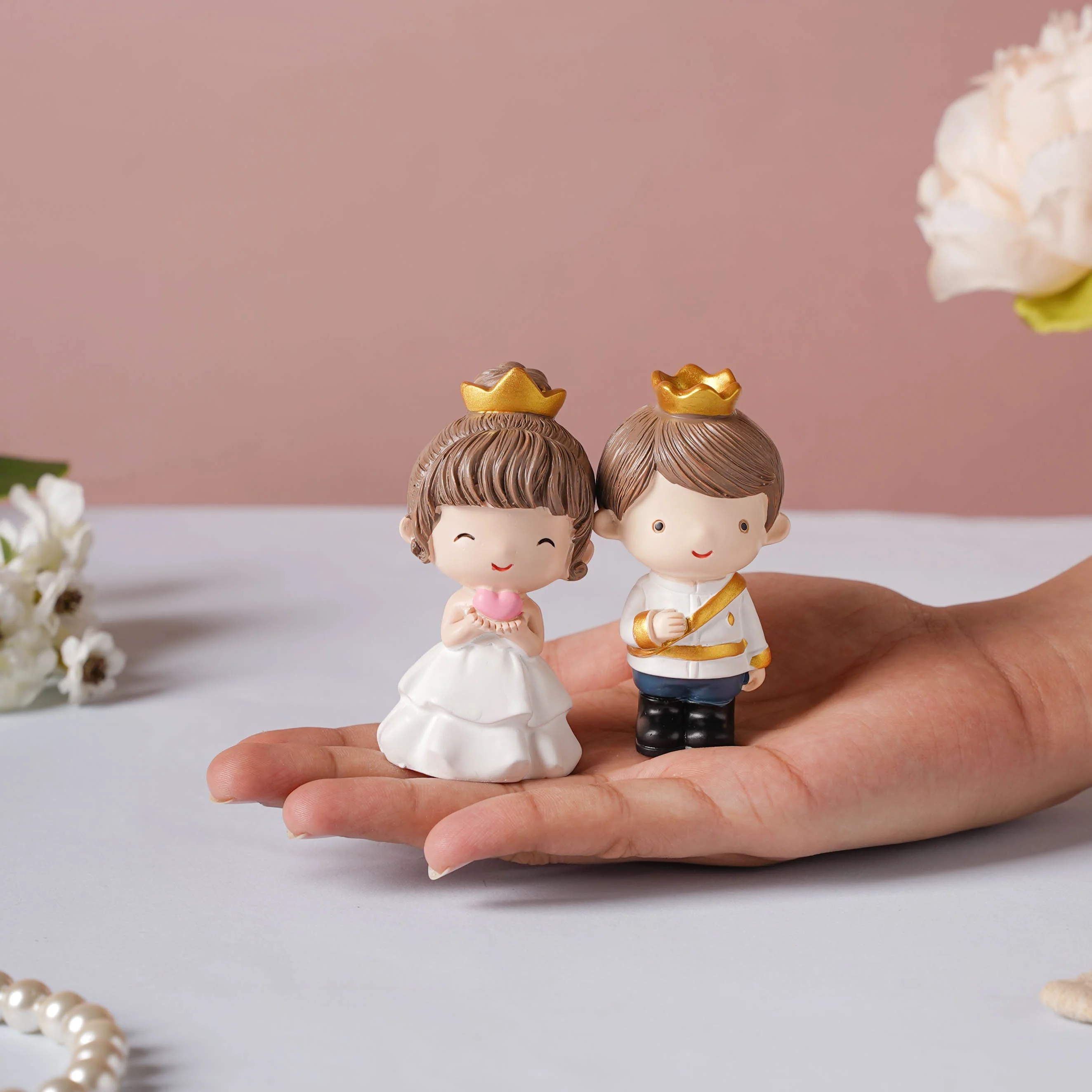 Wedding Couple Resin Showpiece Set Of 2 - Image 3