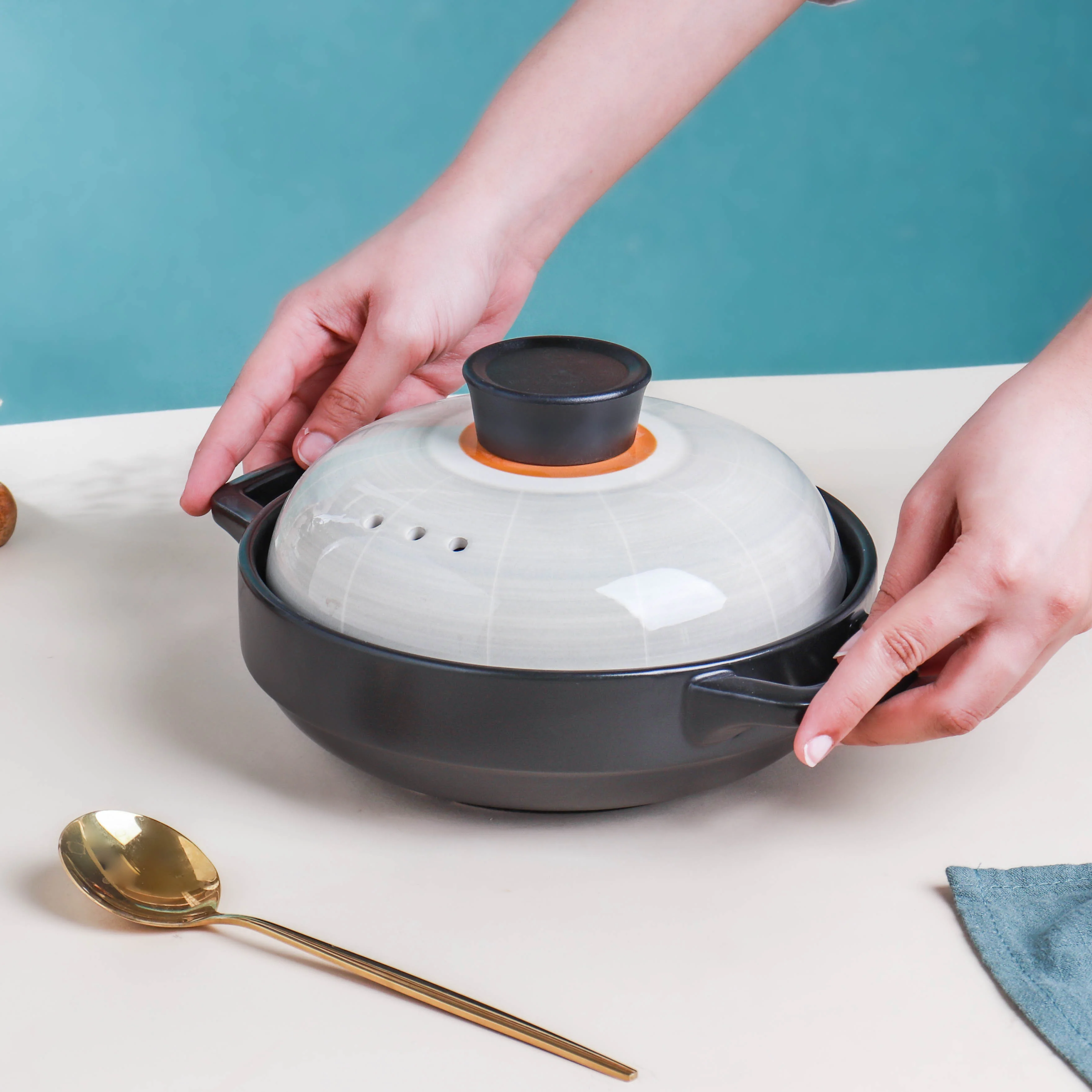 Willow Shallow Cooking Pot Ecru - Image 2