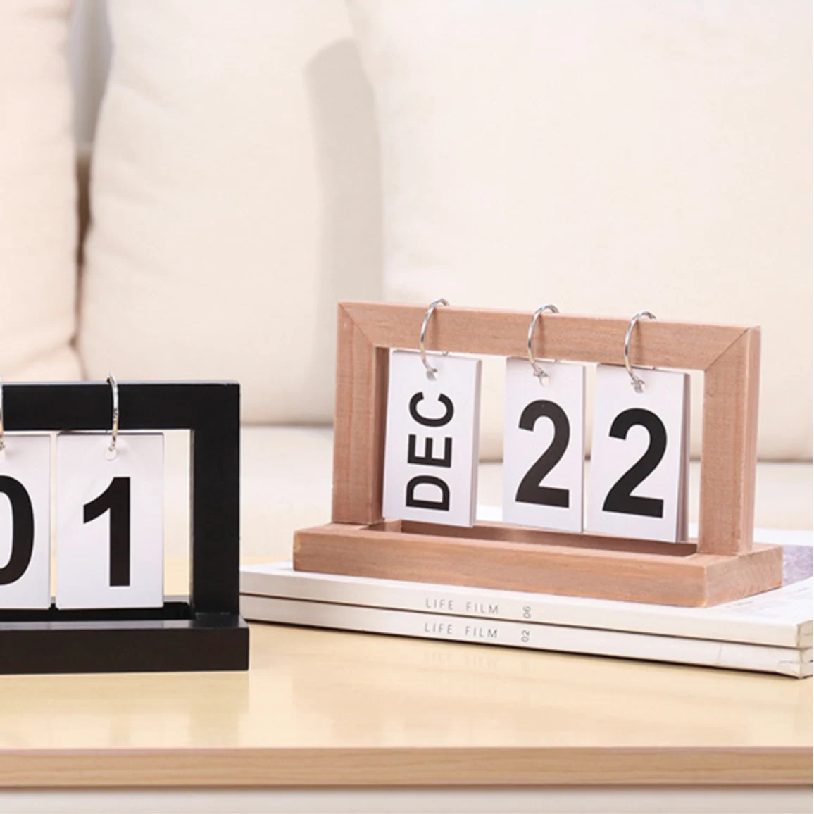 Wooden Table Calendar - Image 4