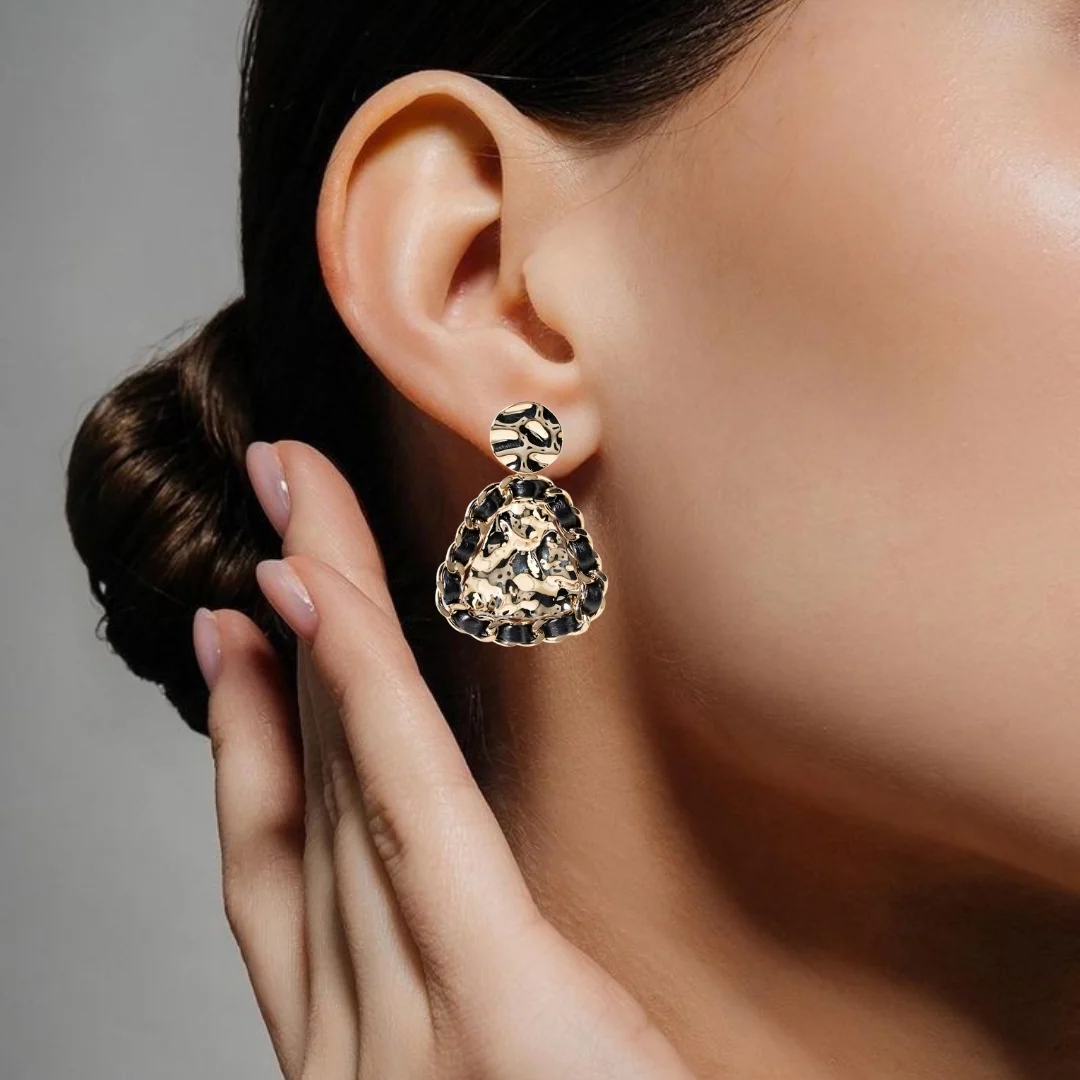 Woven Hammered Danglers Black - Image 2