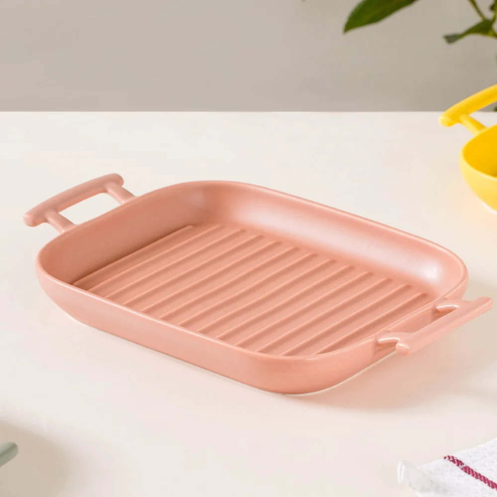 Baking Plate with Handle - Image 8