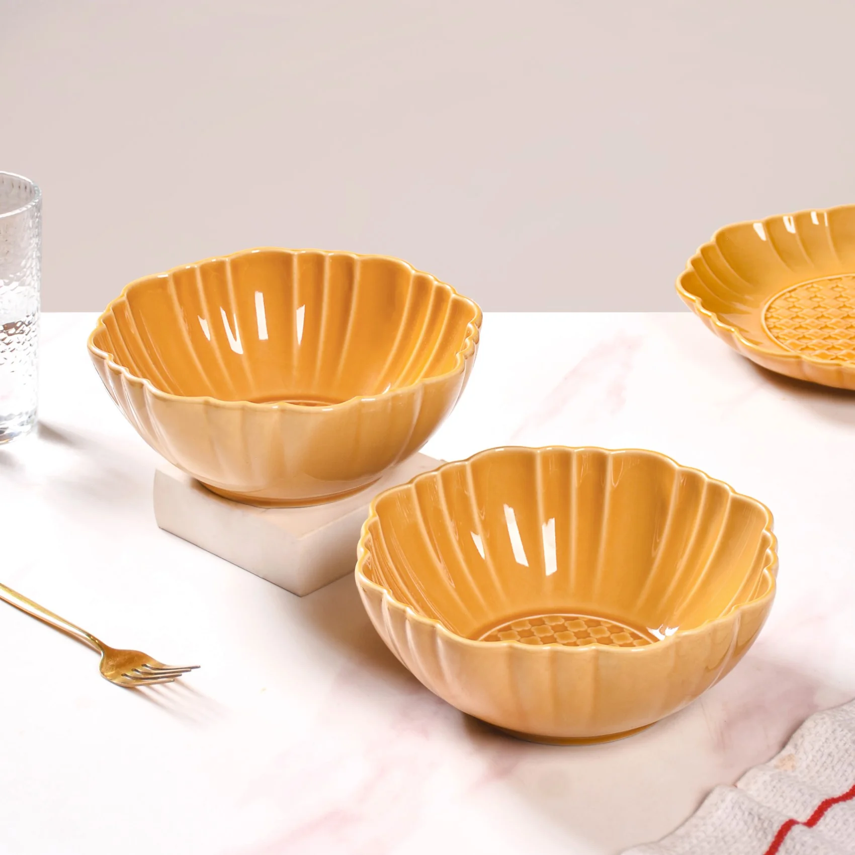 Yellow Ochre Serving Bowl Set Of 2 1200ml - Image 9