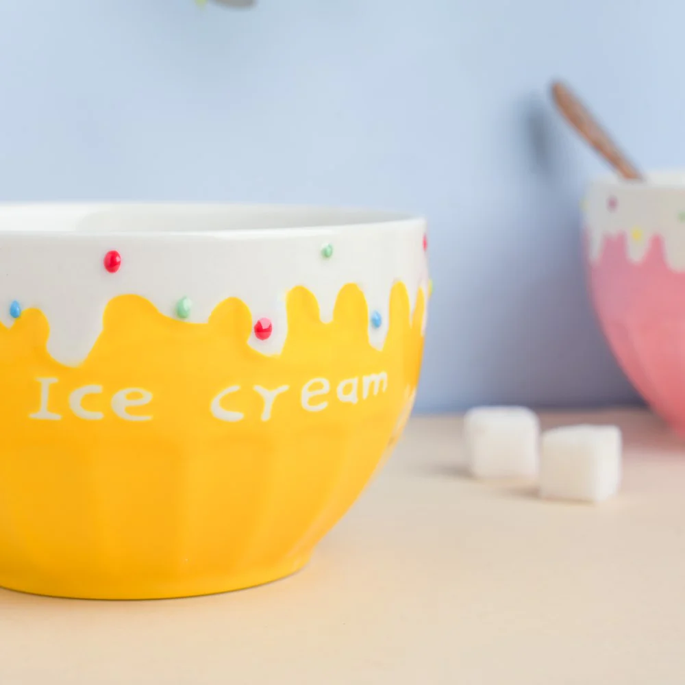 Yellow Strawberry Ice Cream Bowl 400 ml - Image 3
